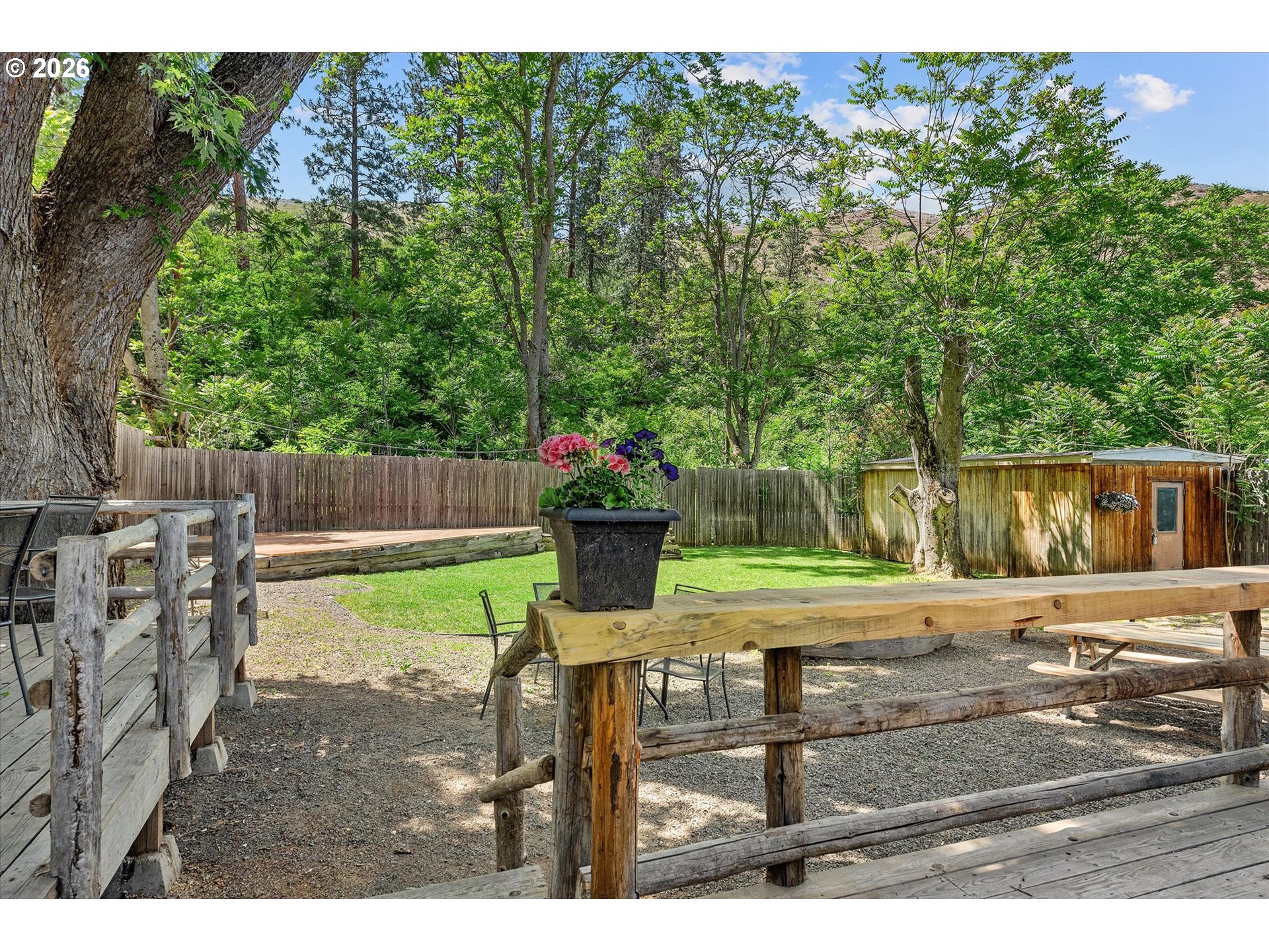 53945 Highway 86 Property Photo 31