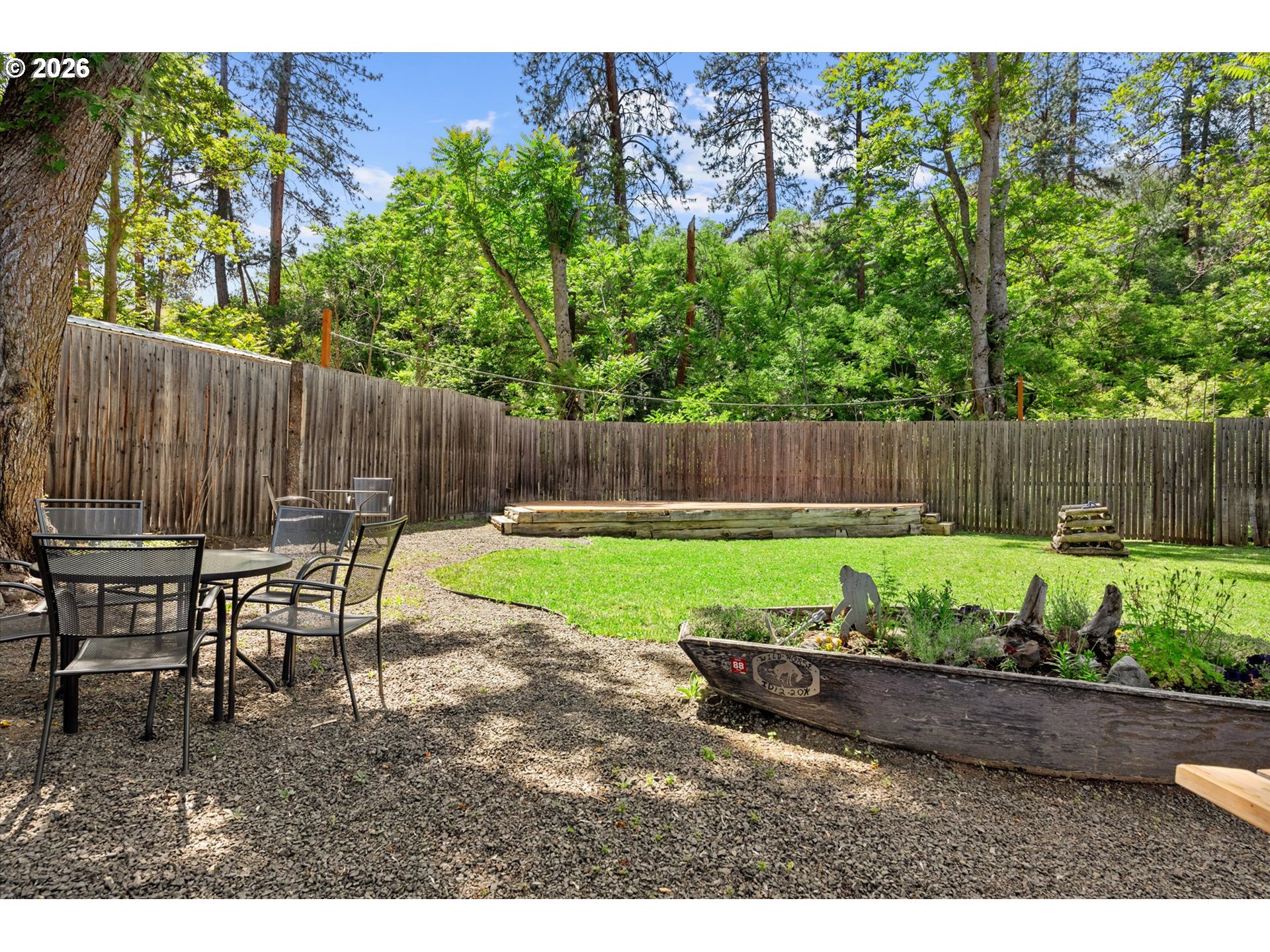 53945 Highway 86 Property Photo 33