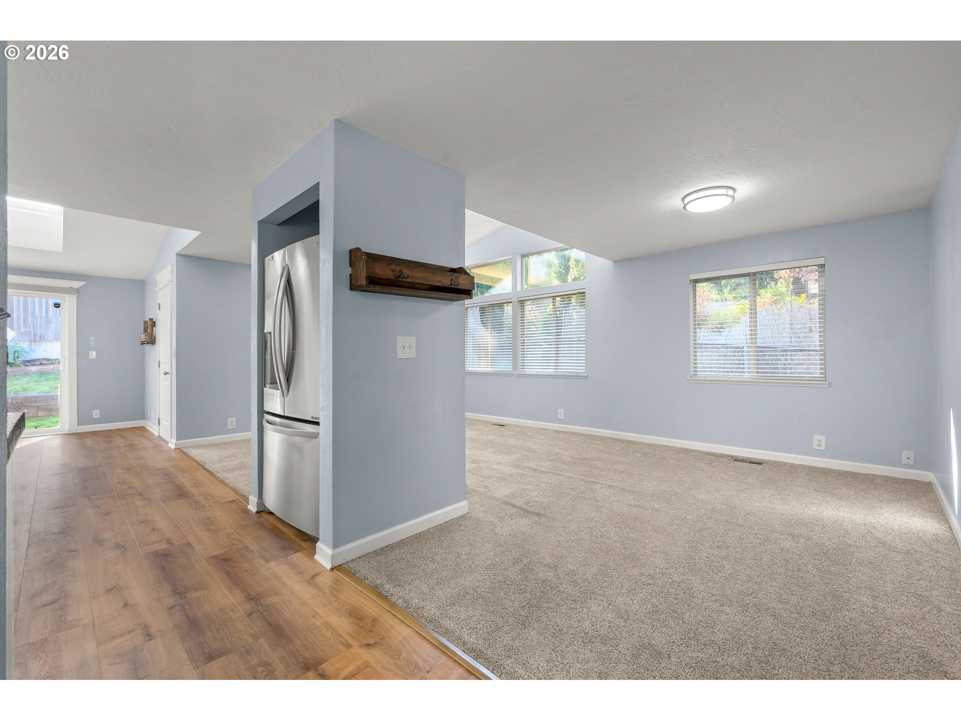 421 S 70th Pl Property Photo 5