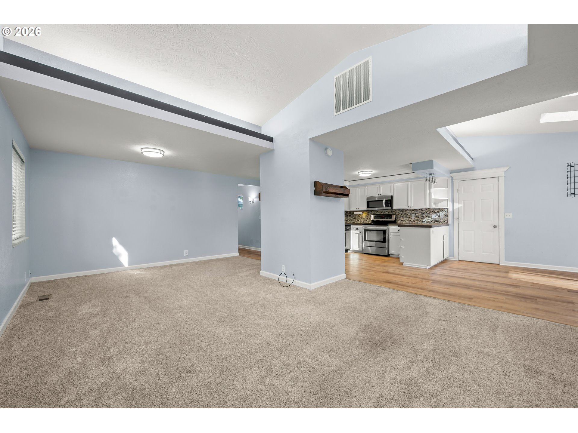 421 S 70th Pl Property Photo 8
