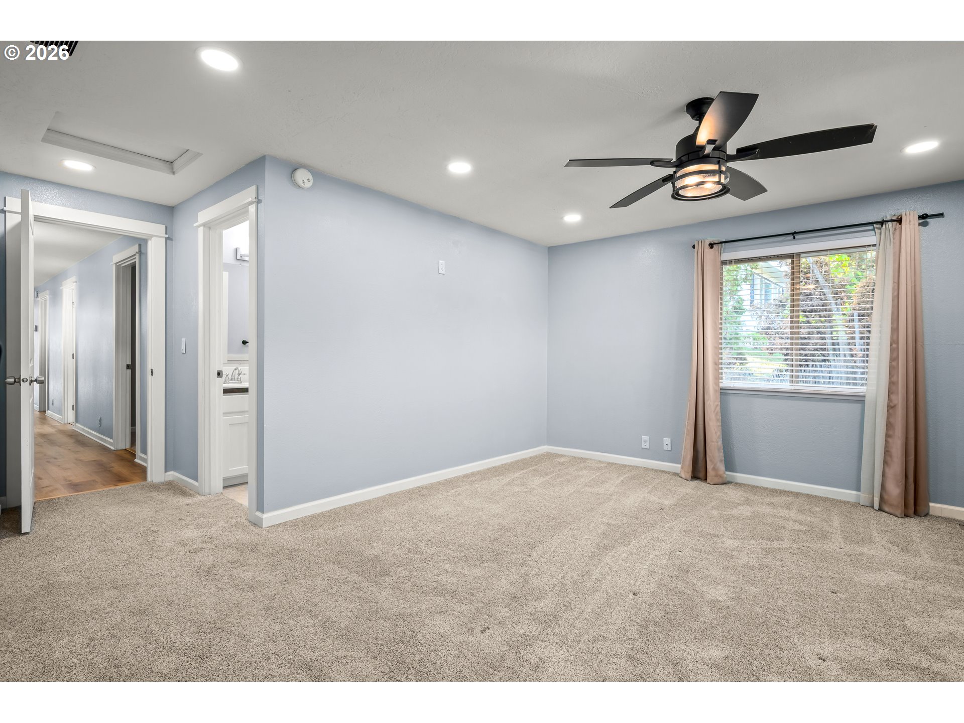 421 S 70th Pl Property Photo 20