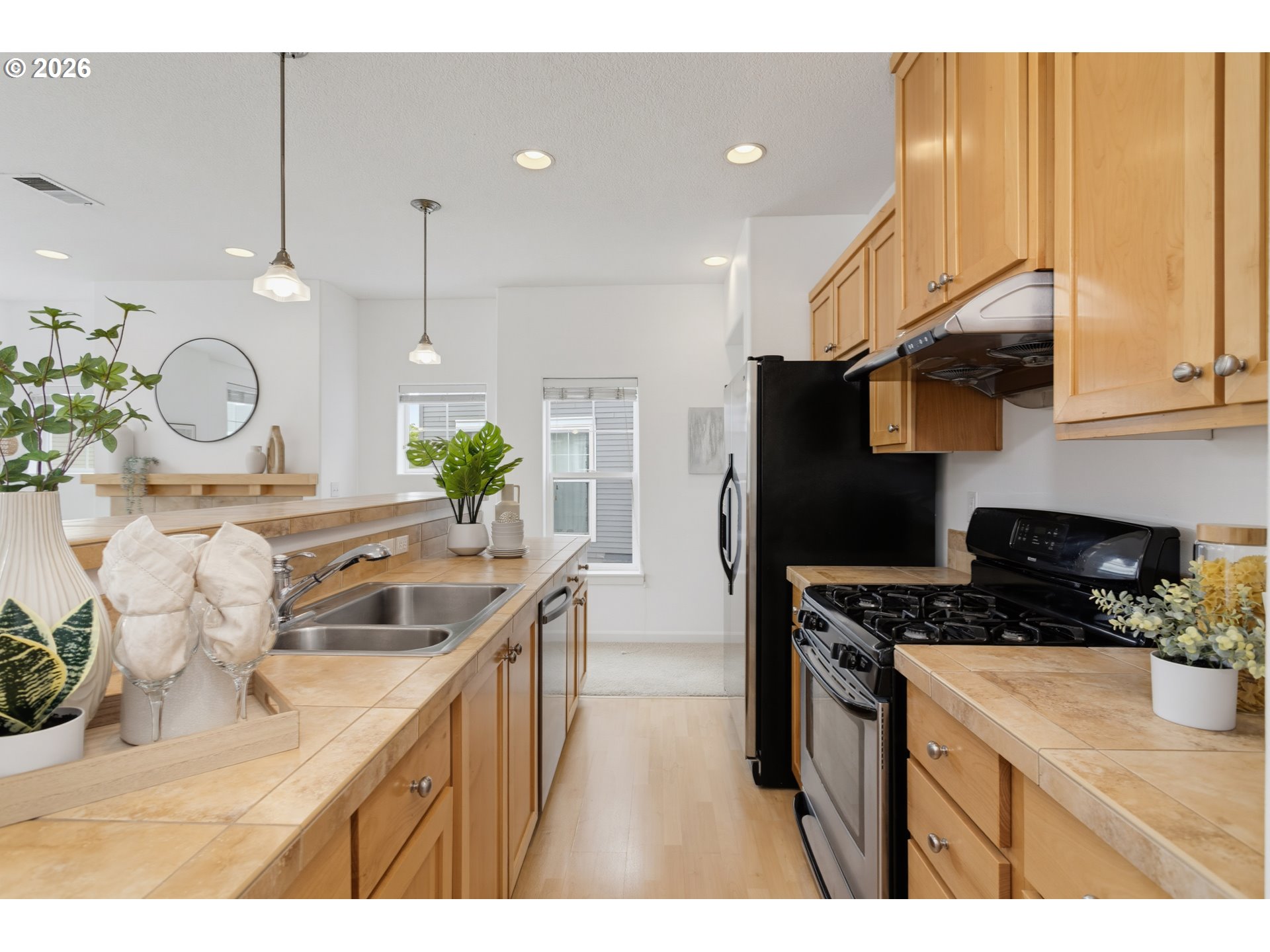 10757 Ne Red Wing Way 201 Property Photo 4