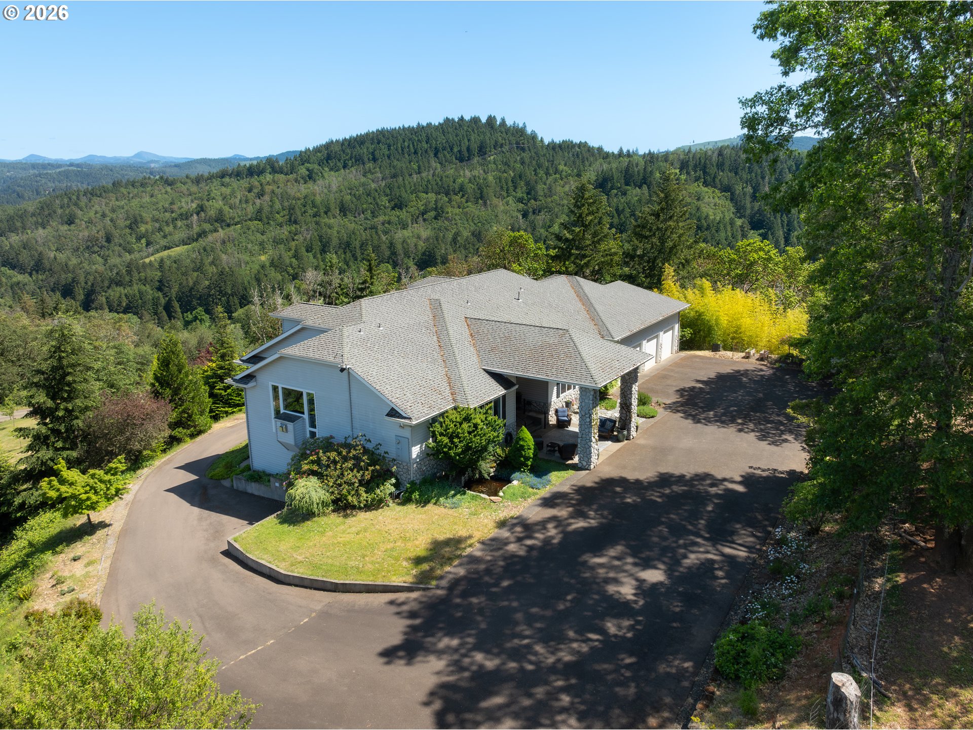 462 Lillian Ln Property Photo 7