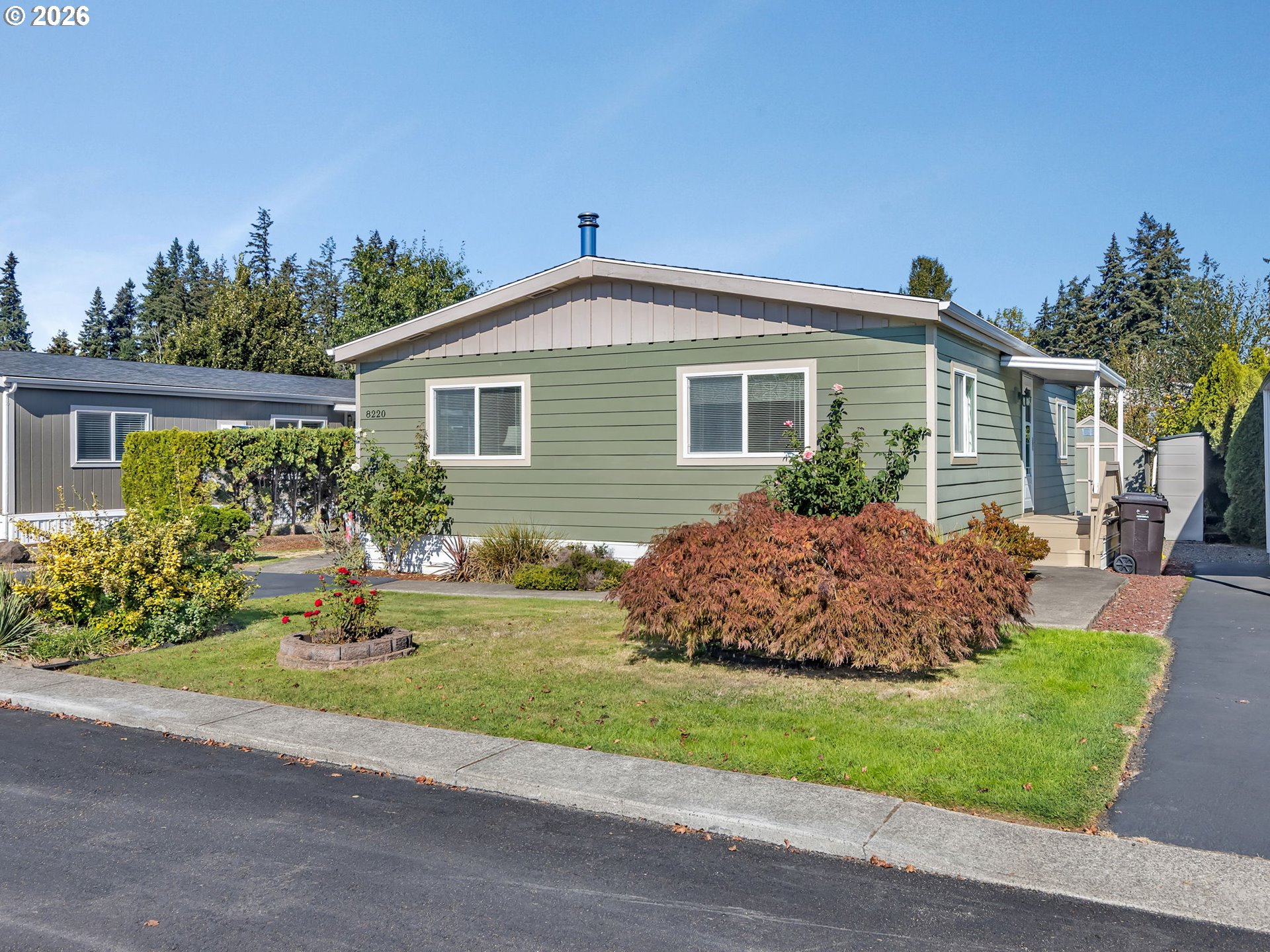 8220 Se Iris St Property Photo 1
