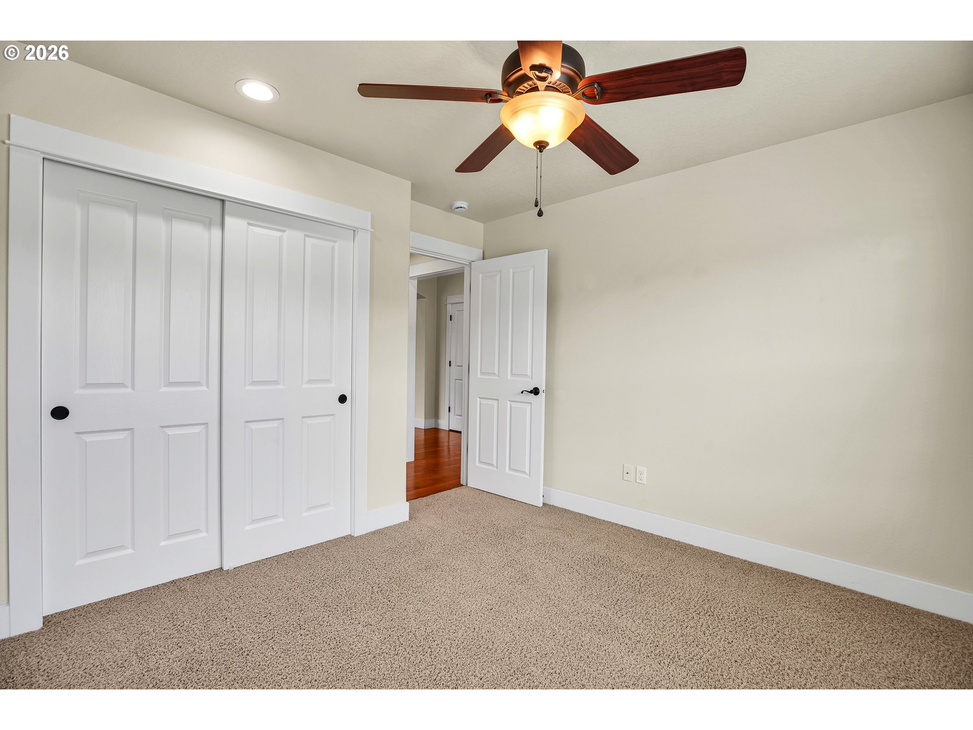 2624 Ne 55th Pl Property Photo 12