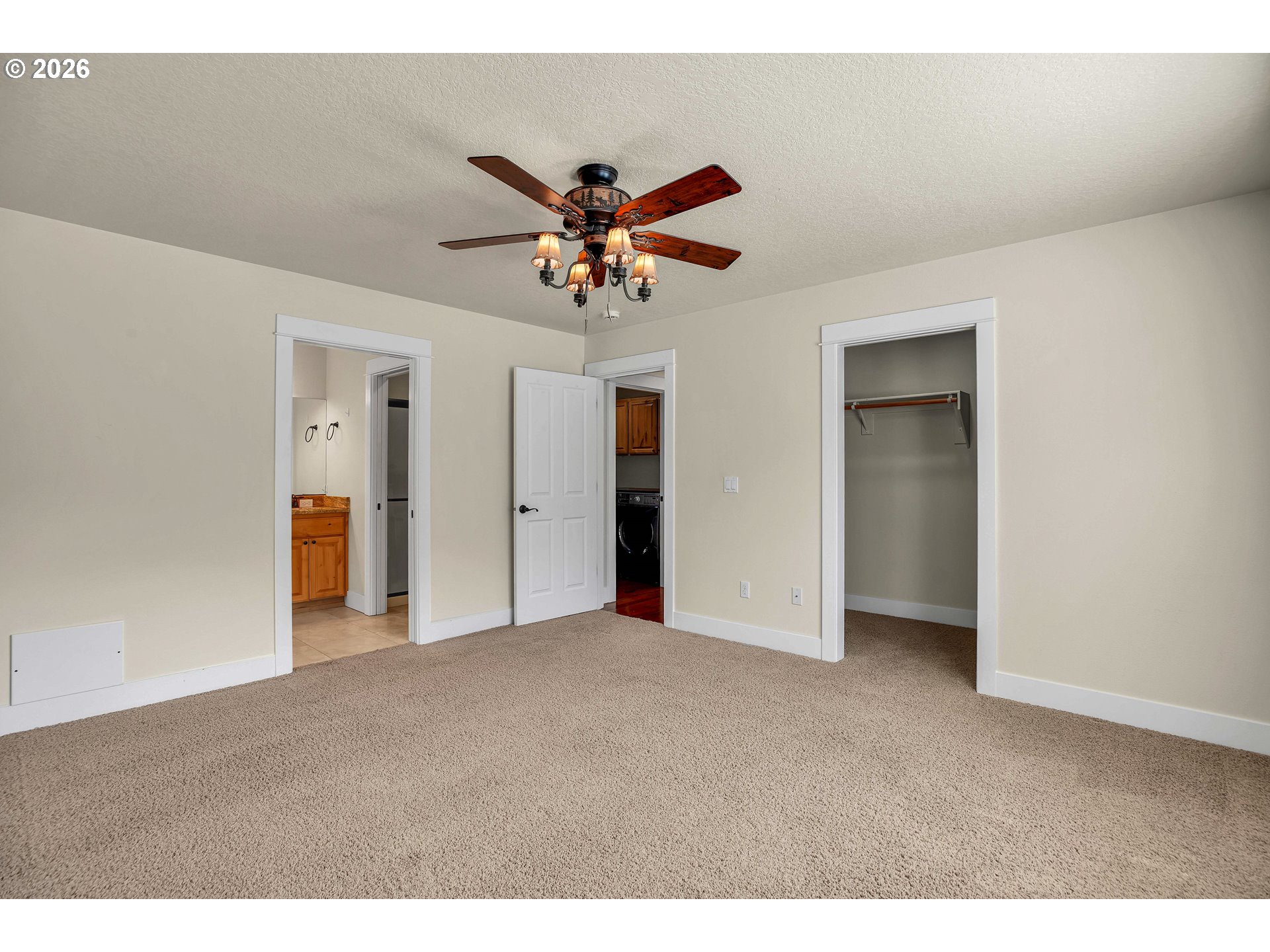 2624 Ne 55th Pl Property Photo 25