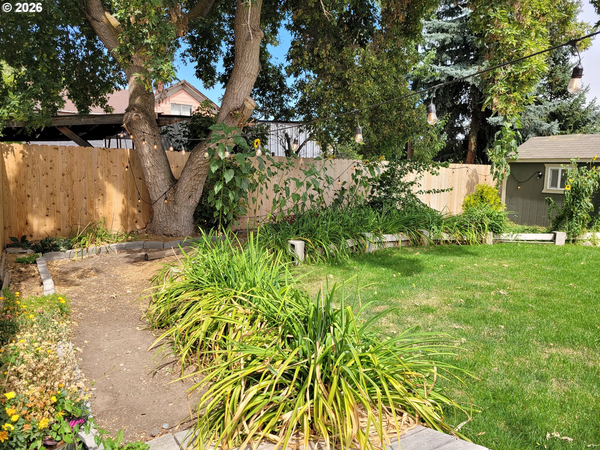 1424 Broadway St Property Photo 27