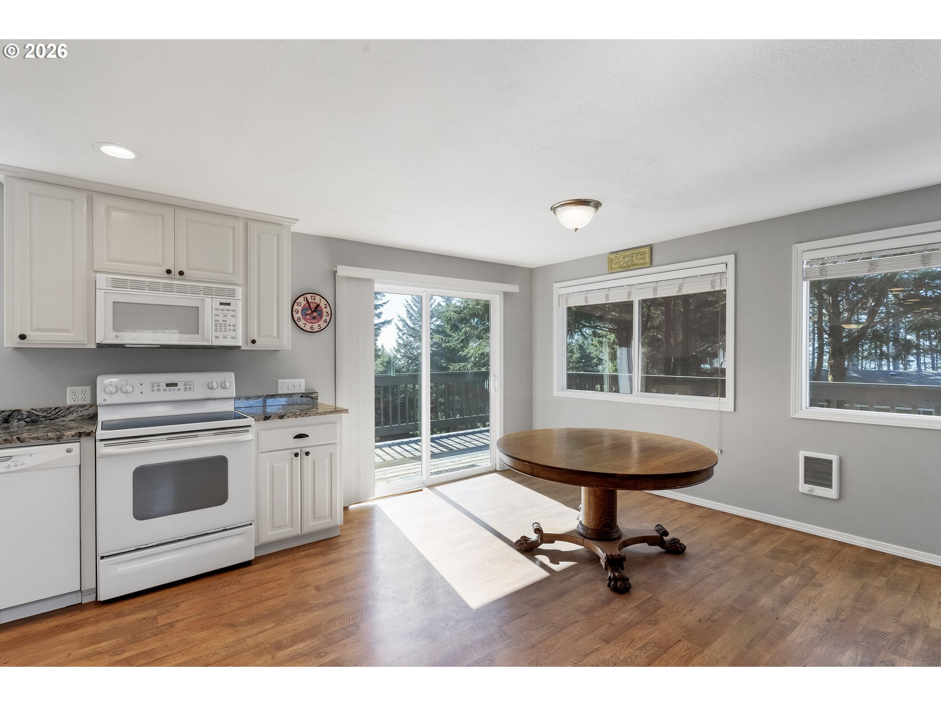 126 Se 145th Dr Property Photo 16