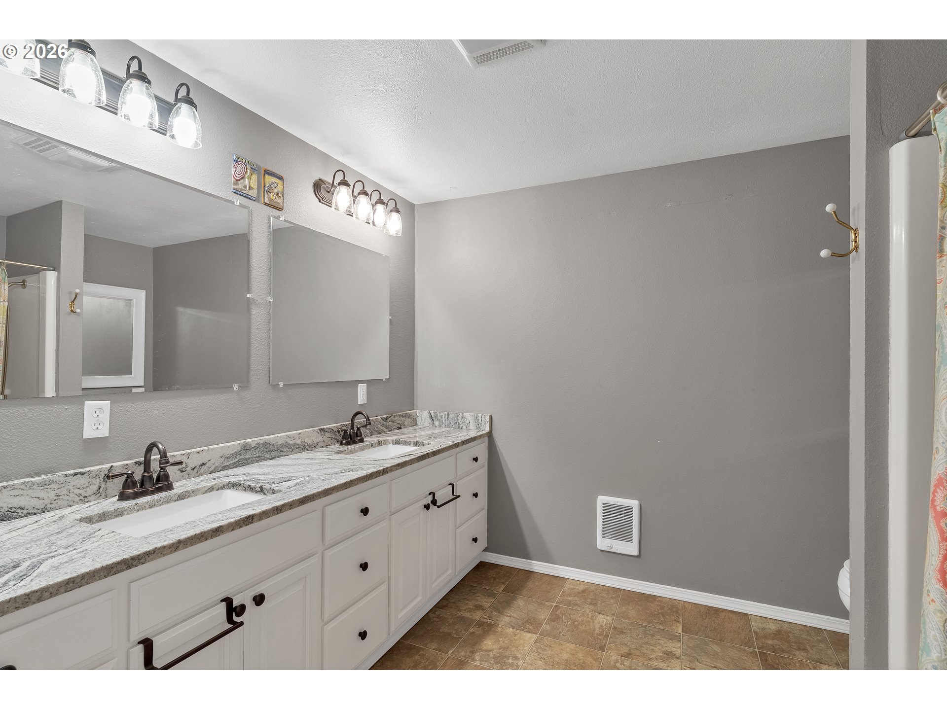 126 Se 145th Dr Property Photo 24