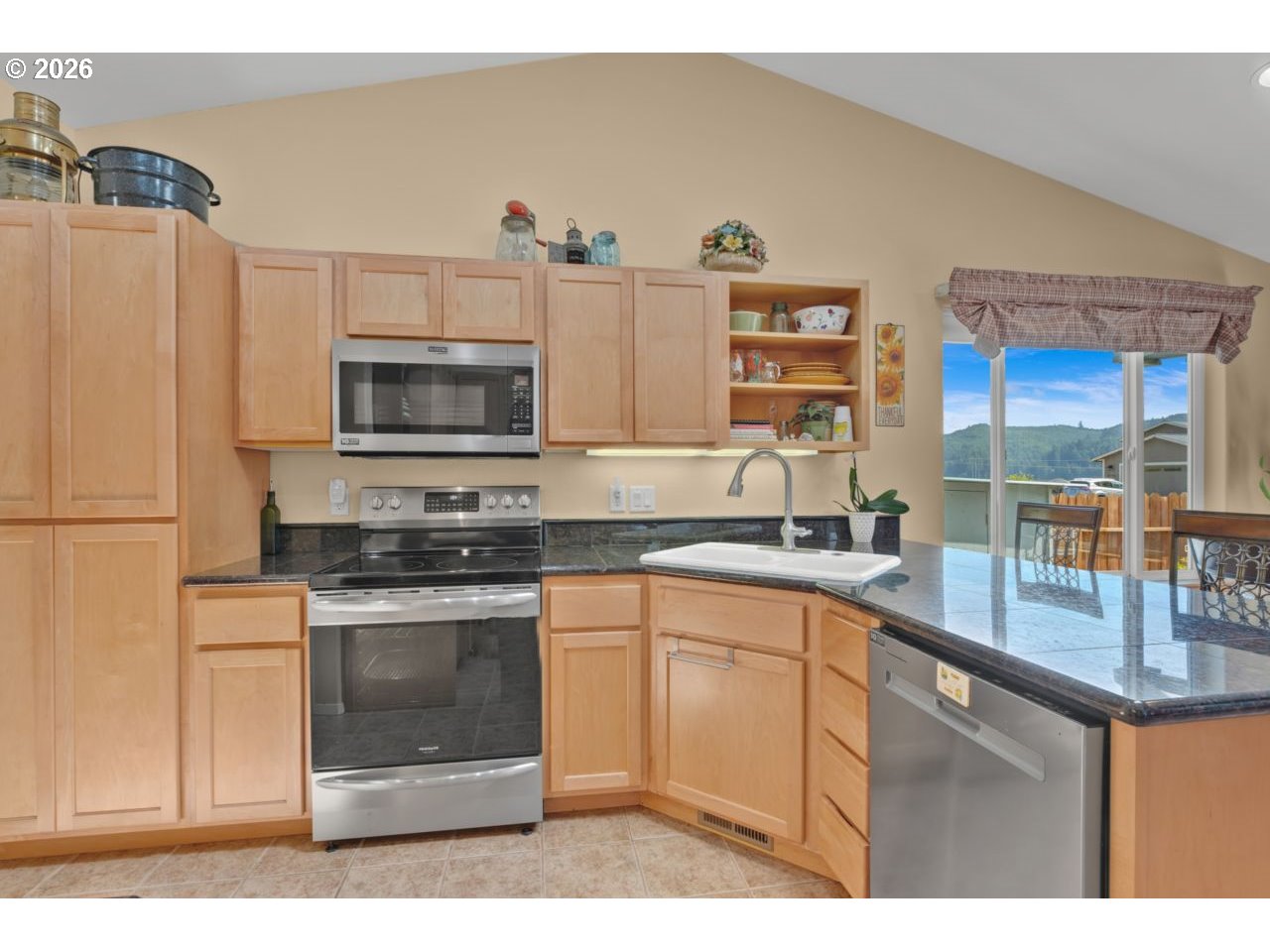 2288 11th St Property Photo 10