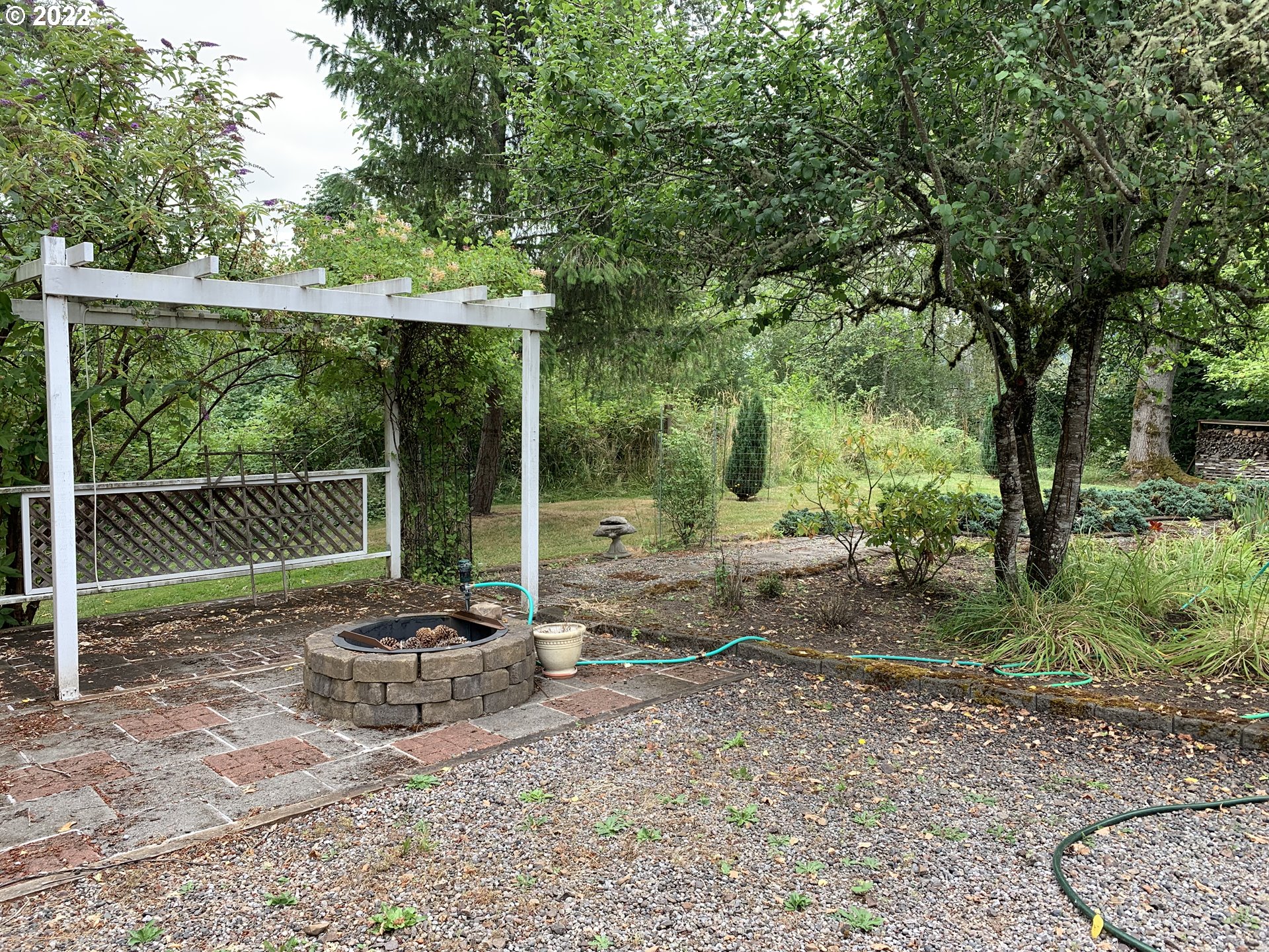 260 Crescent Dr Property Photo 29