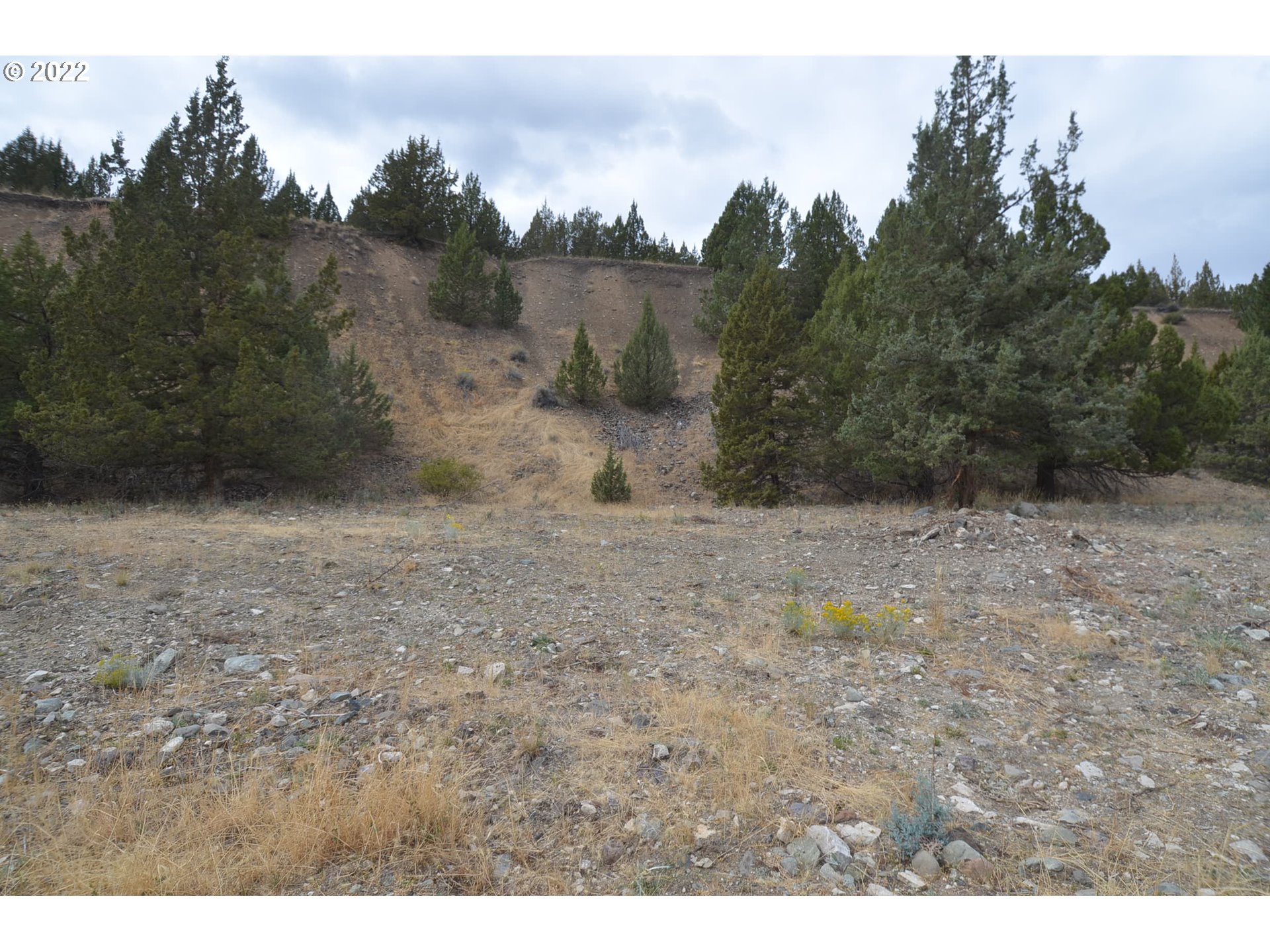 2700 Elkview Dr Property Photo 7