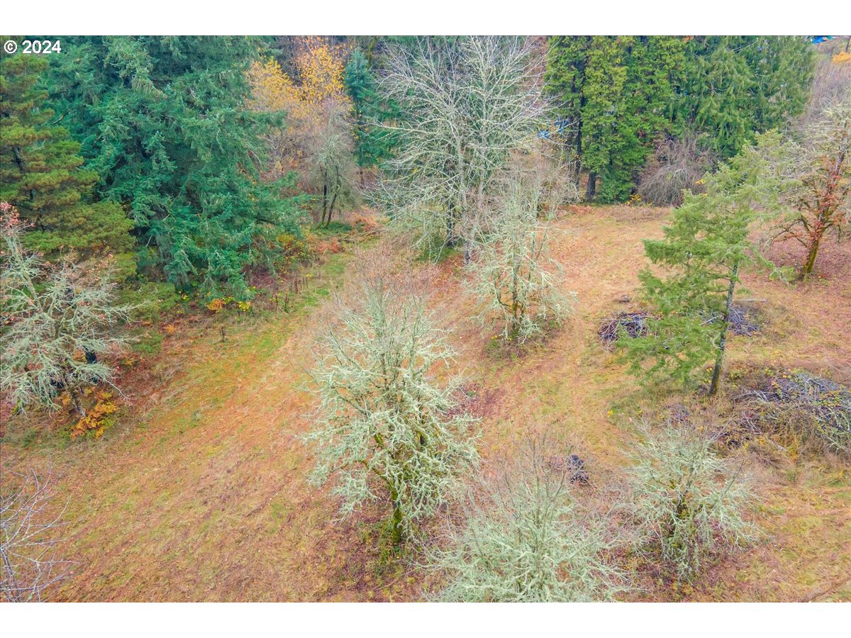 Nw Plainview Rd Property Photo 7