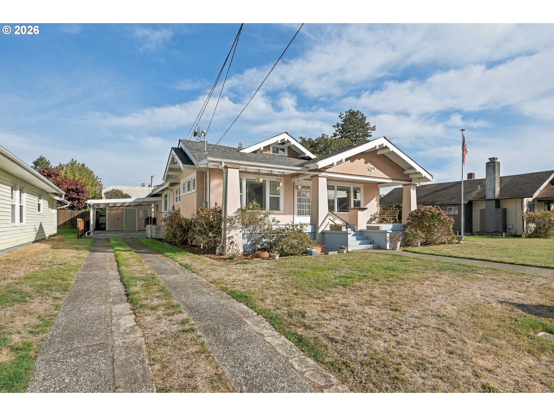1439 UNION AVE Property Photo 1