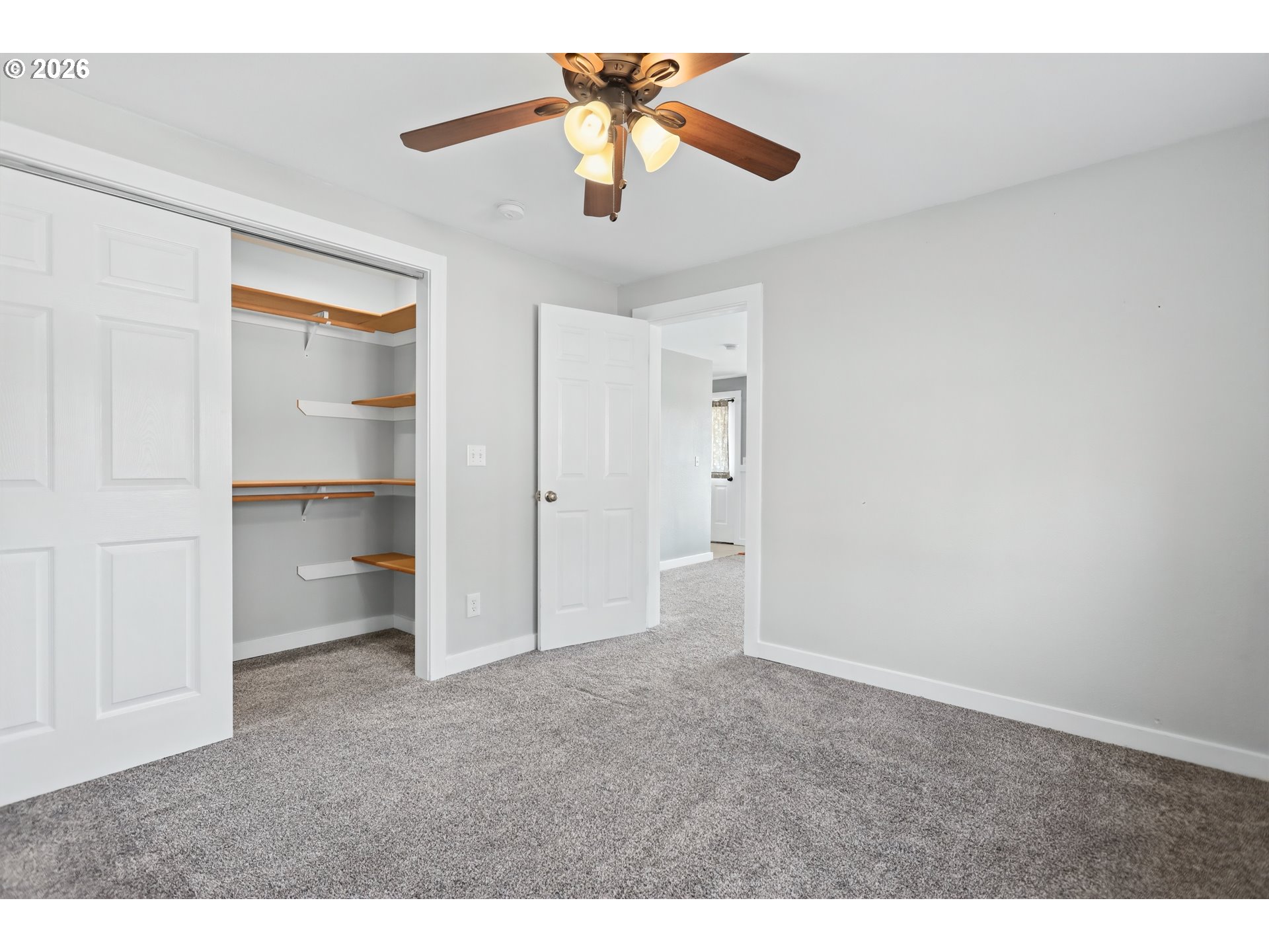 438 Nw Roselawn St Property Photo 27