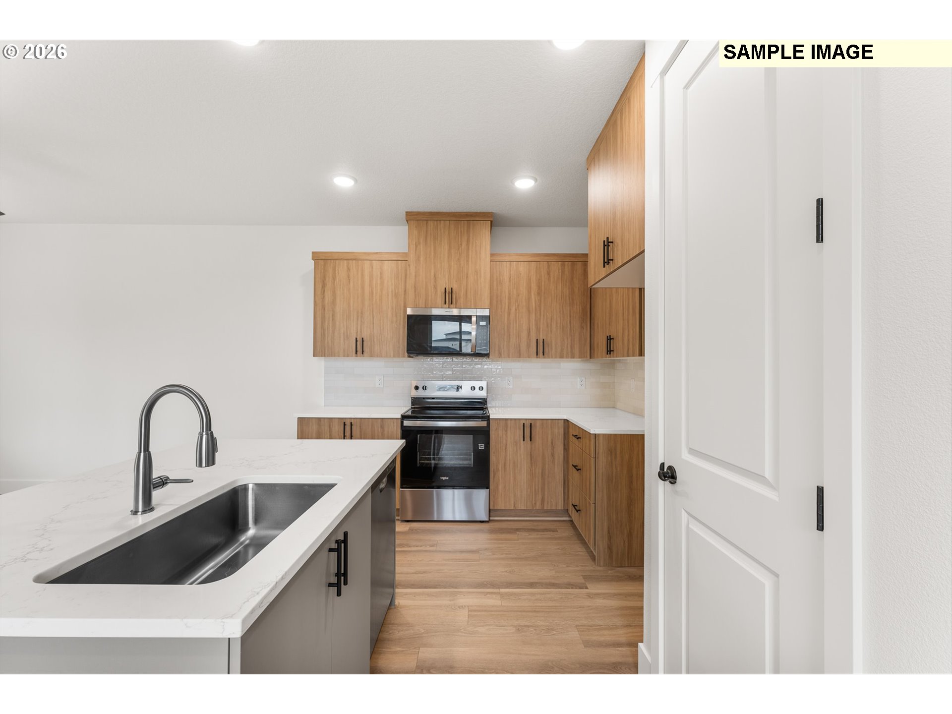 528 Spring Blvd Property Photo 14