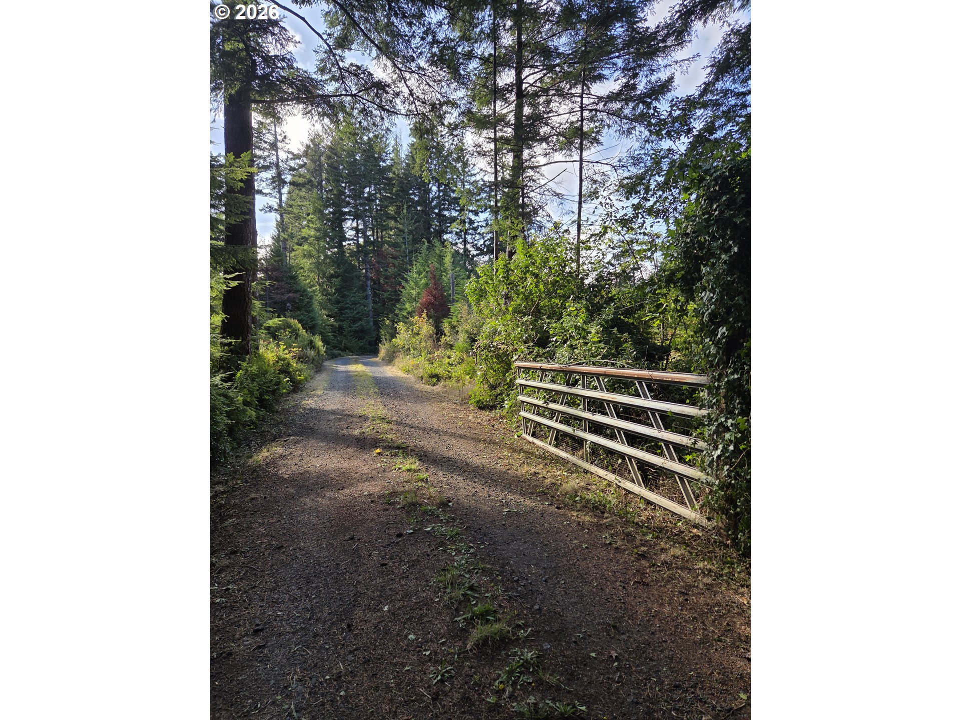 45088 Hwy 101 Property Photo 1