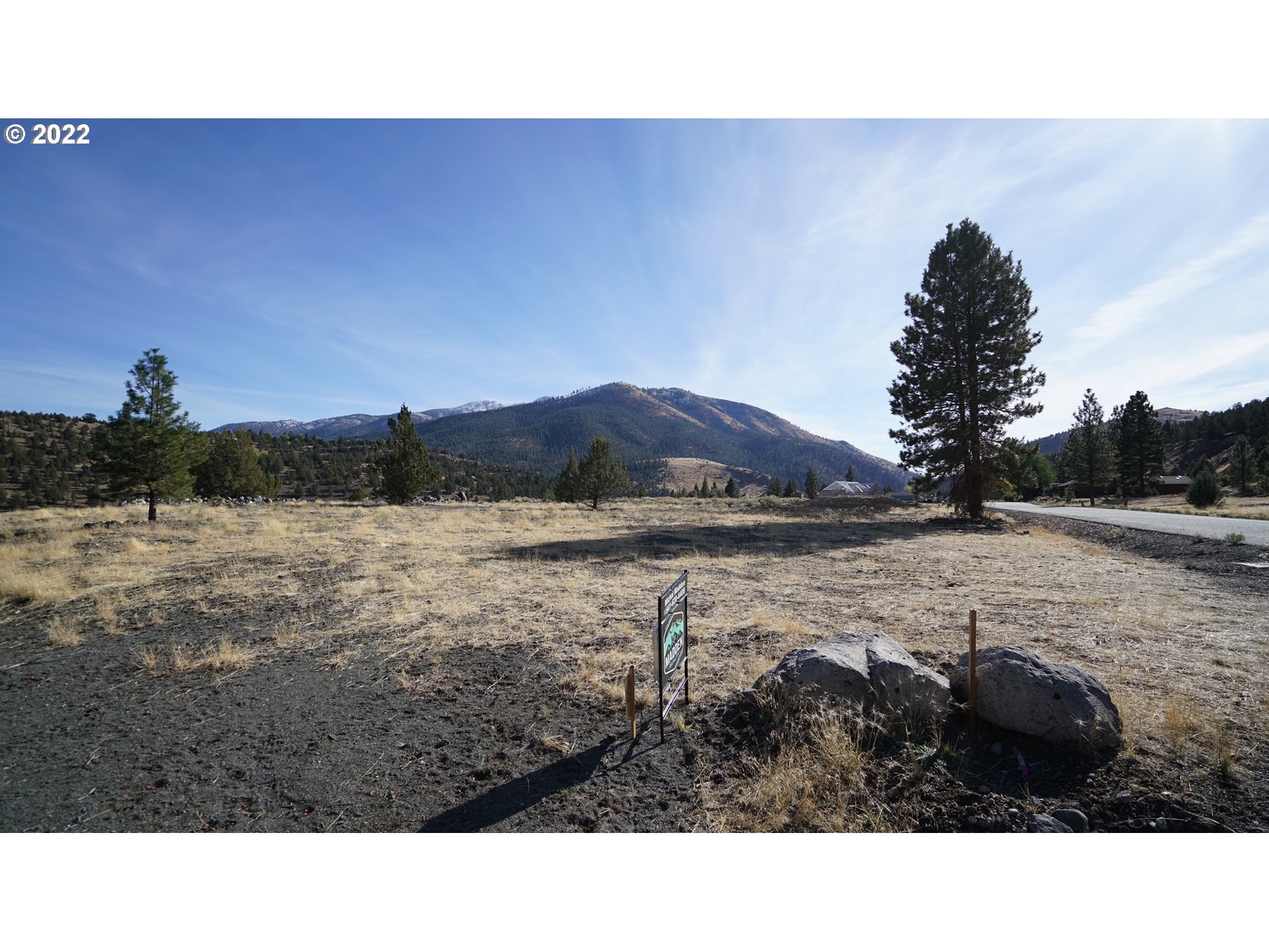 Elkview DR Property Photo 1