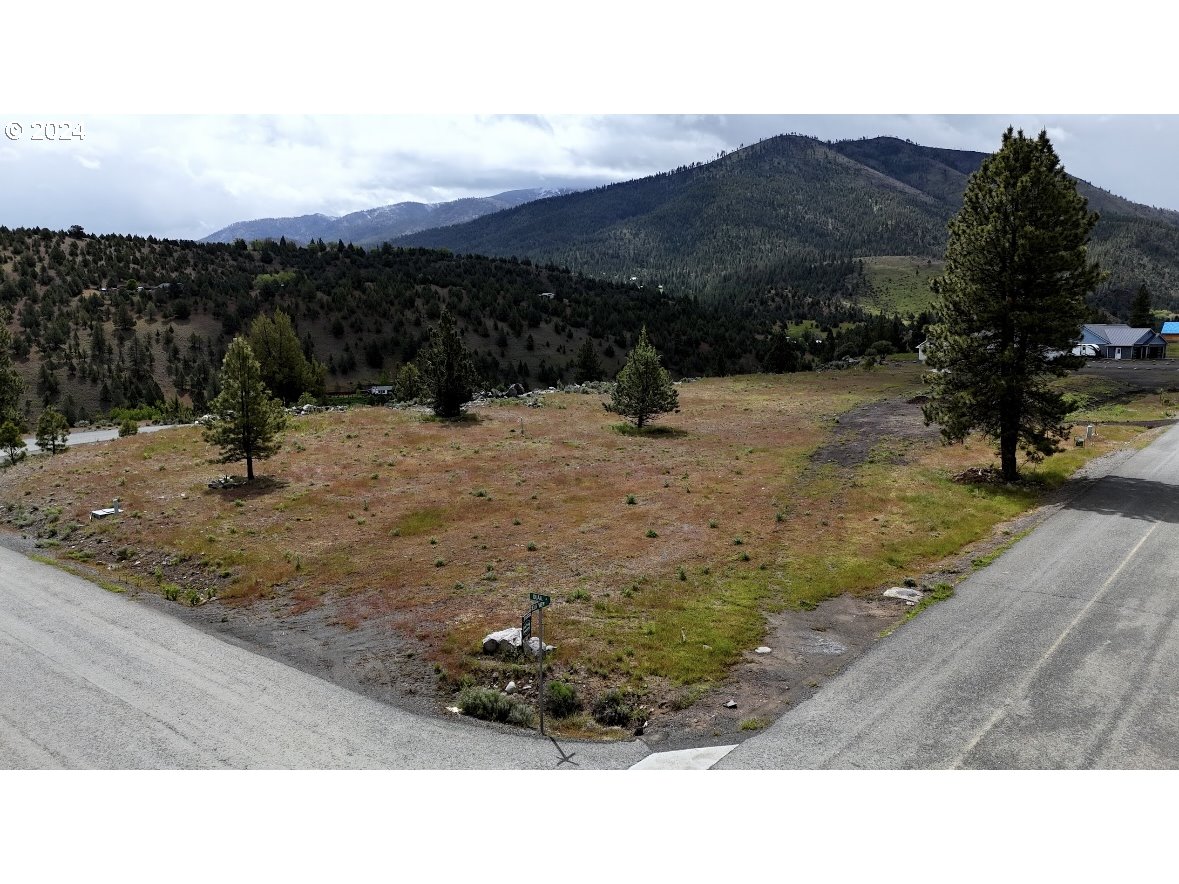 Elkview Dr Property Photo 2