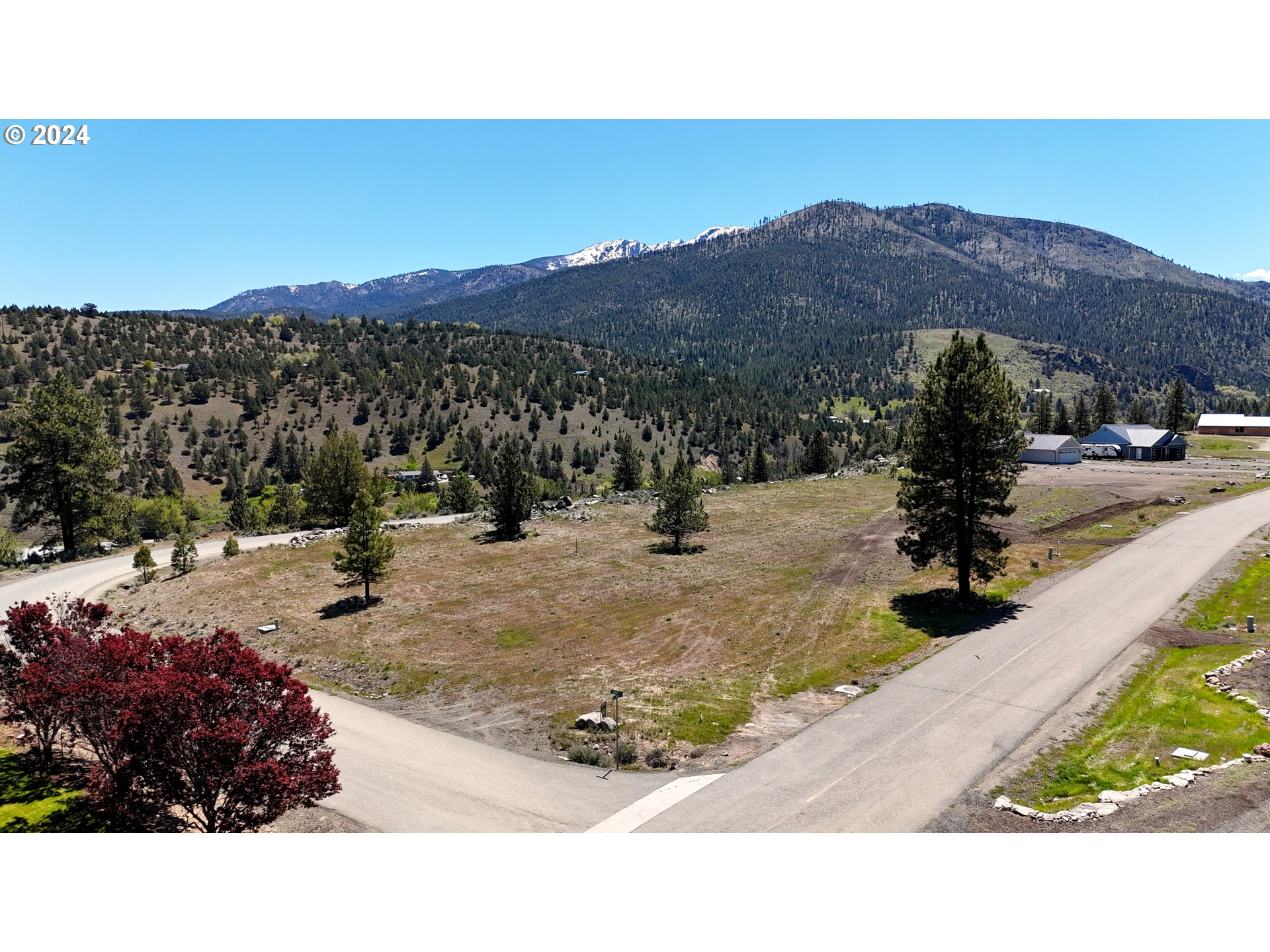 Elkview Dr Property Photo 3