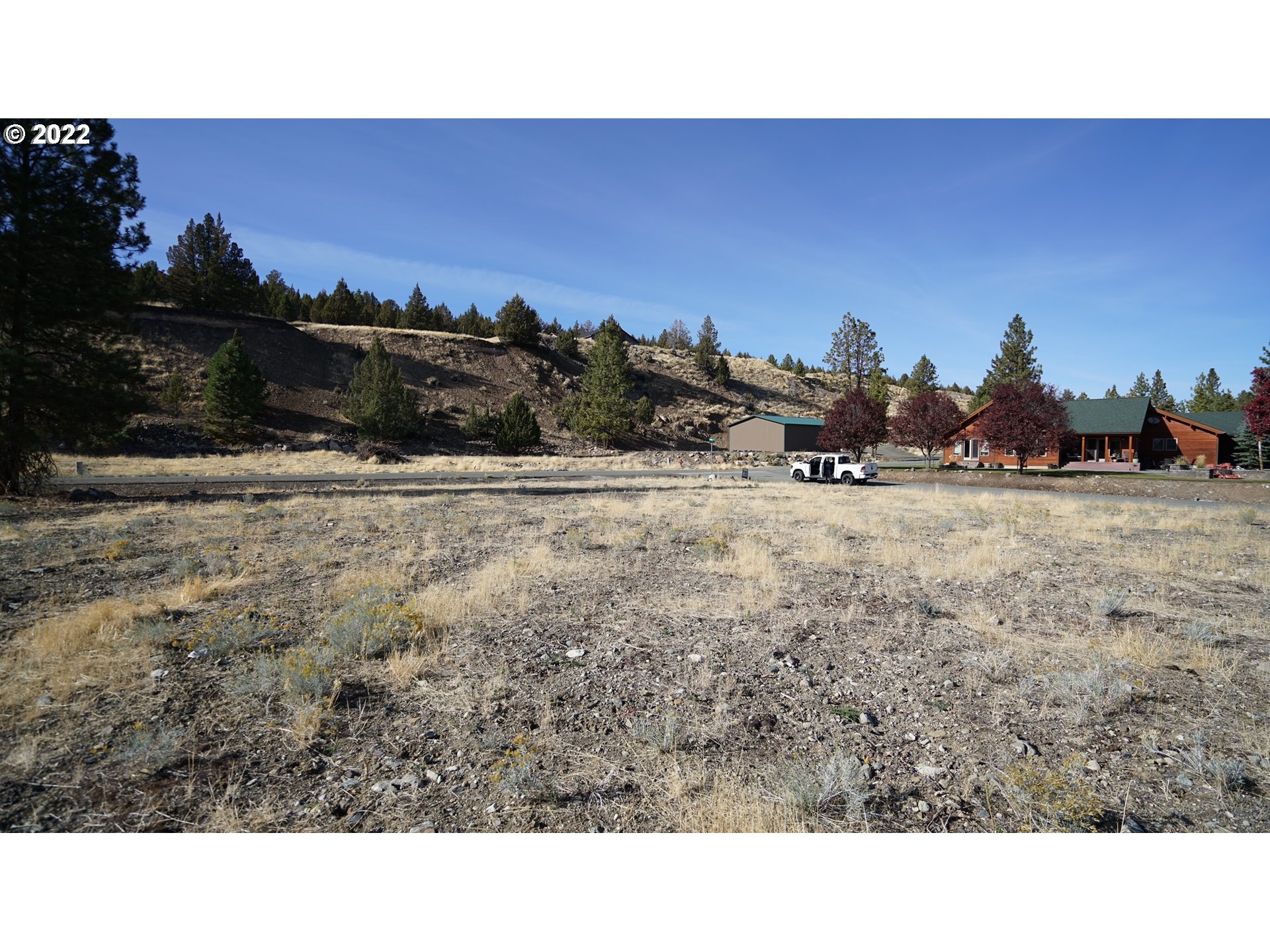 Elkview Dr Property Photo 5