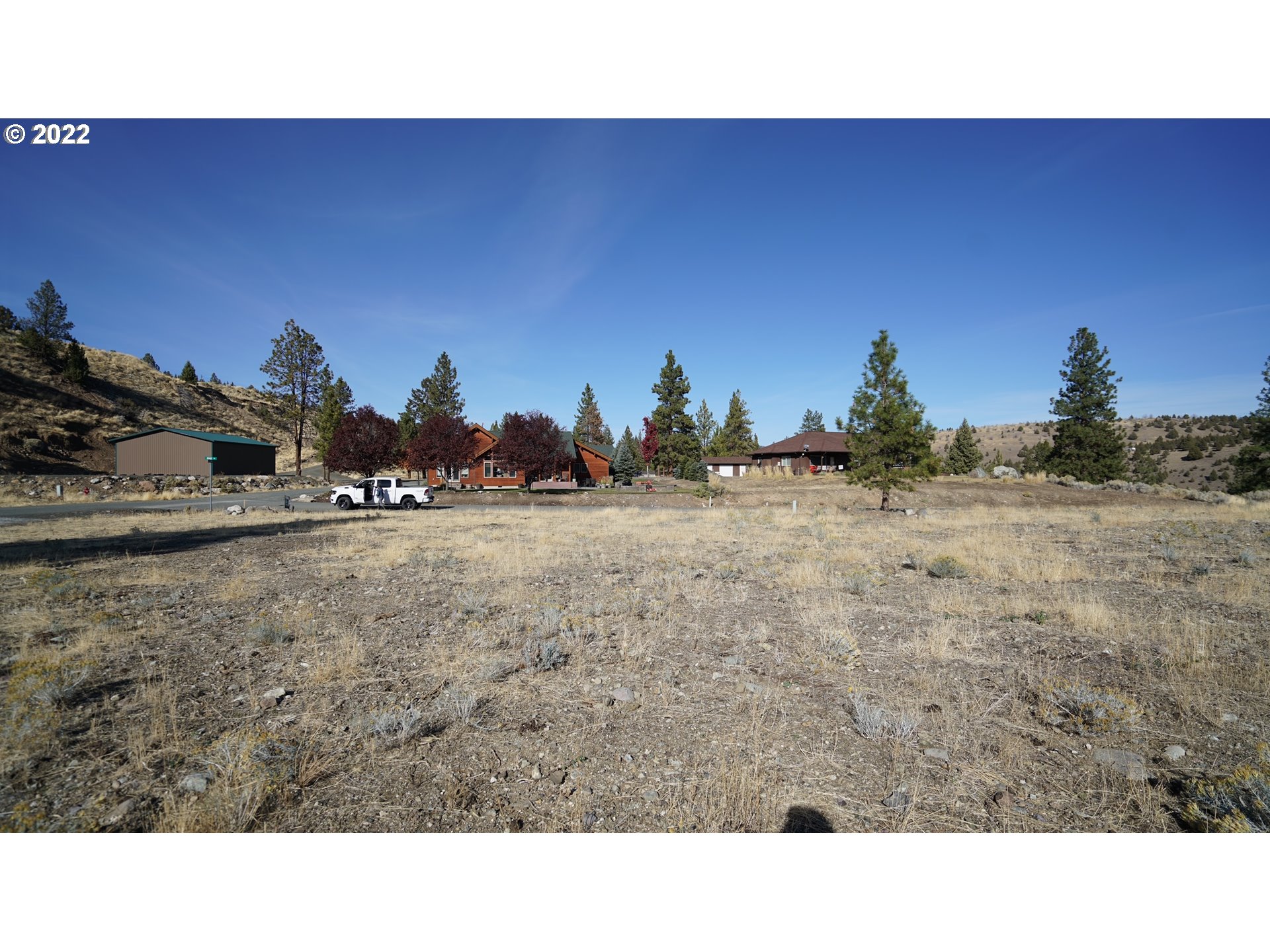 Elkview Dr Property Photo 6