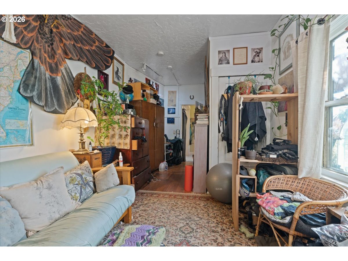8536 Se Stark St Property Photo 21