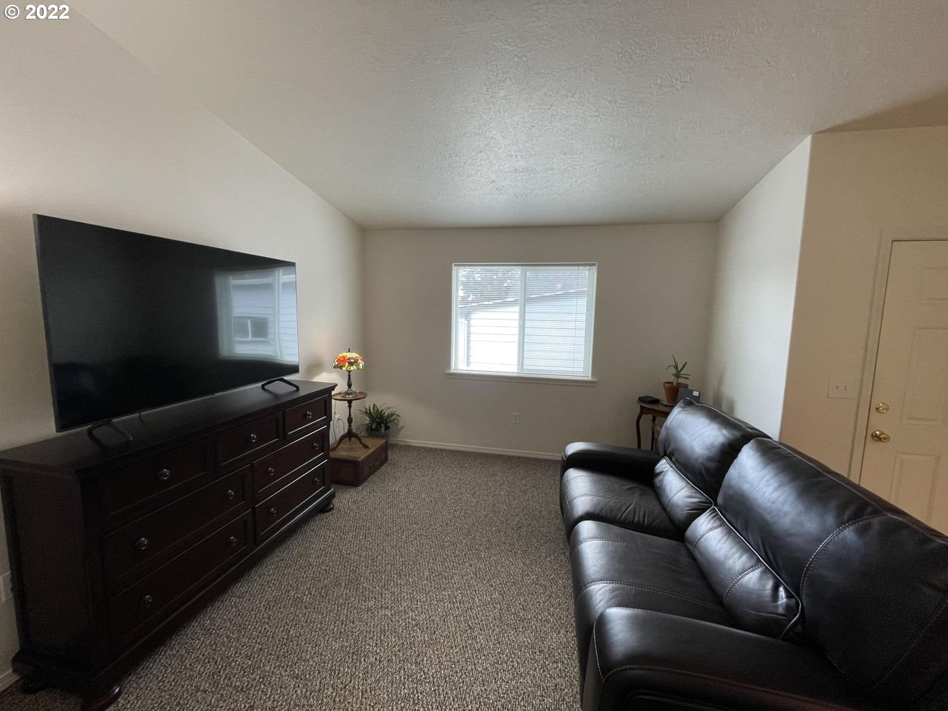 3413 Maple Ln Property Photo 4
