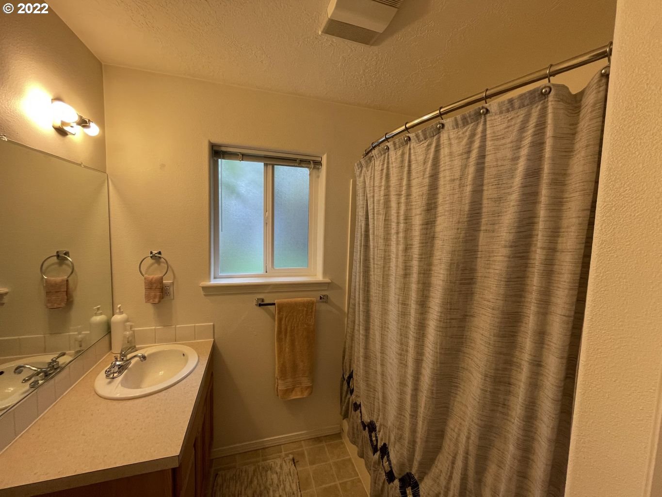 3413 Maple Ln Property Photo 12