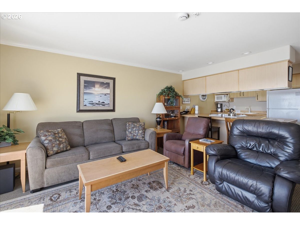 890 Se Bay Blvd 317 Property Photo 5