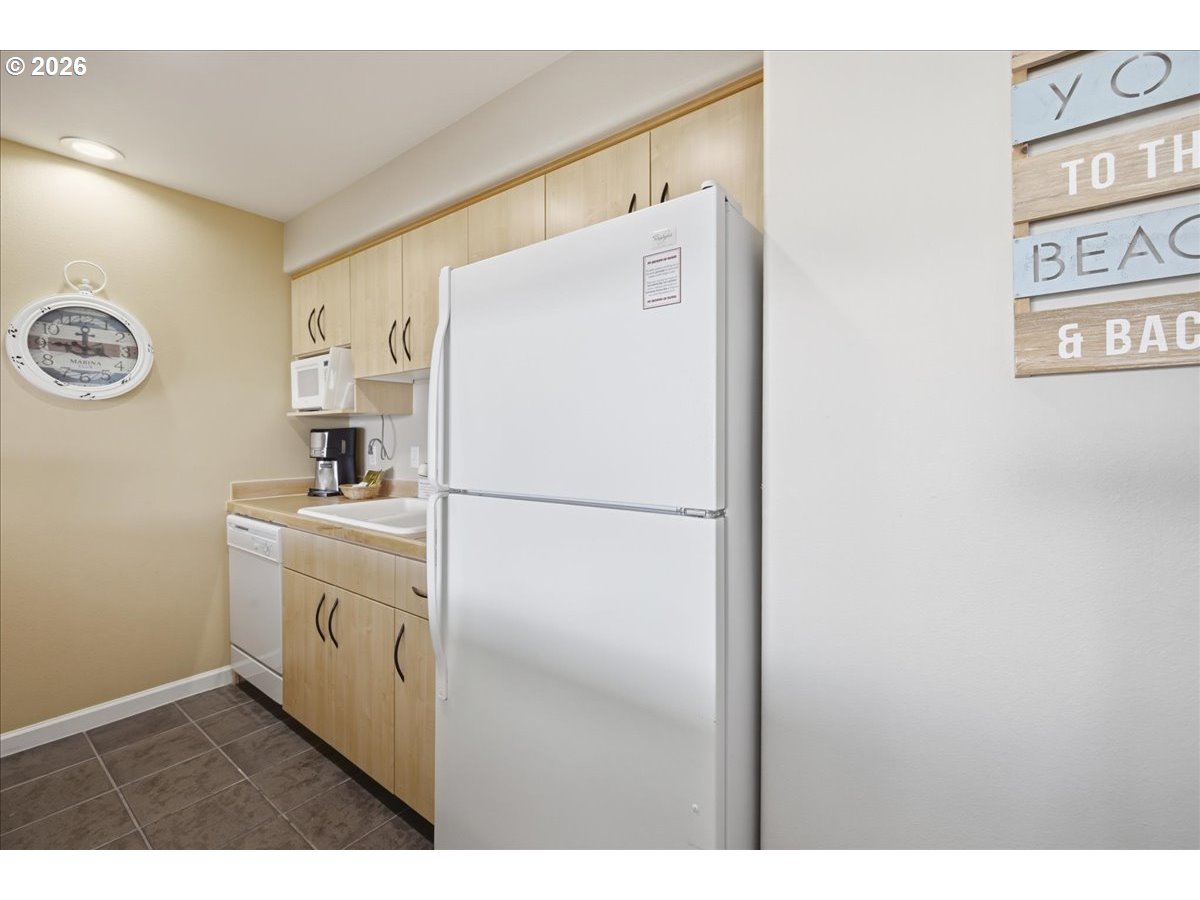 890 Se Bay Blvd 317 Property Photo 12