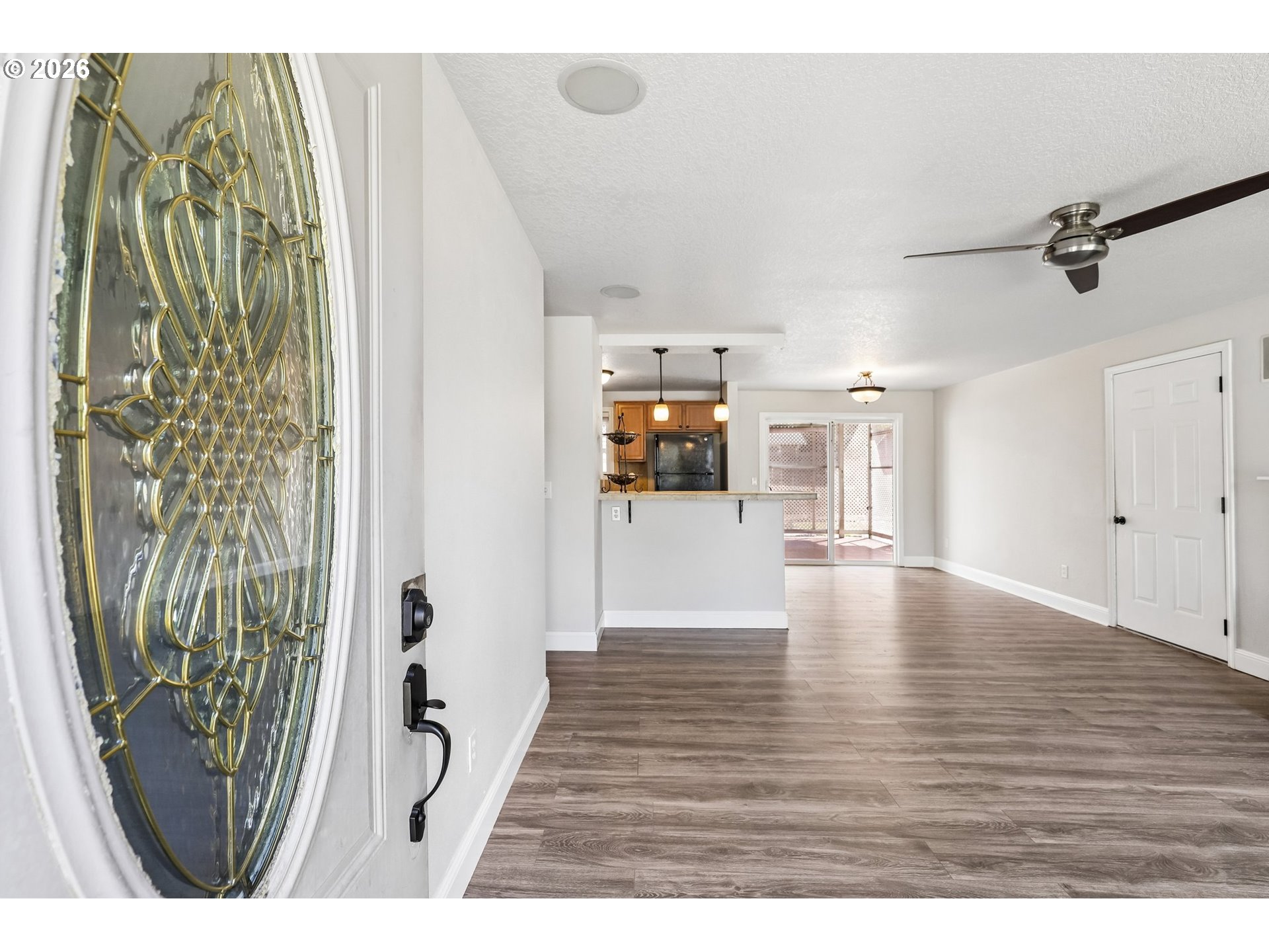 546 Se Paropa Pl Property Photo 6
