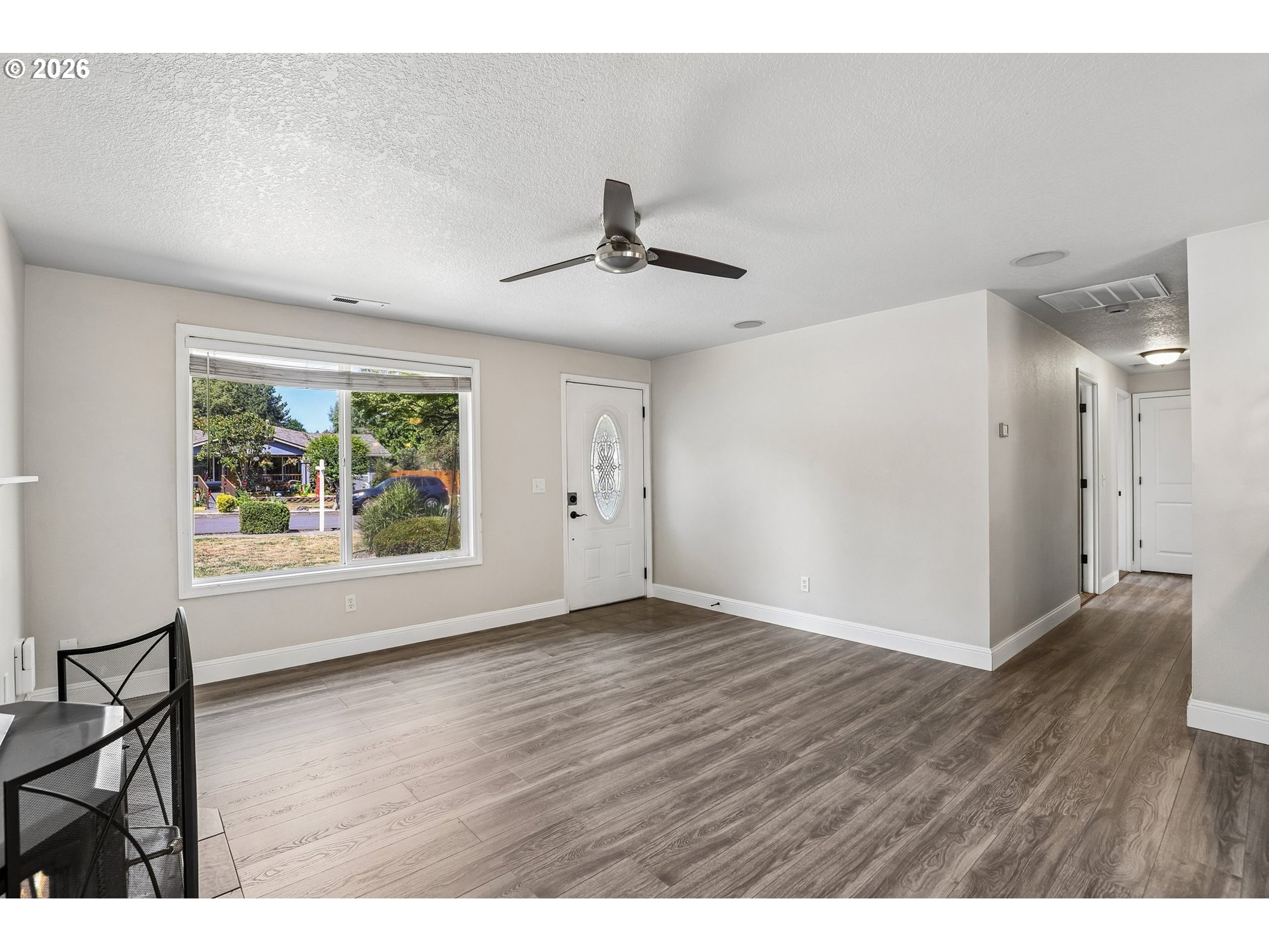 546 Se Paropa Pl Property Photo 10
