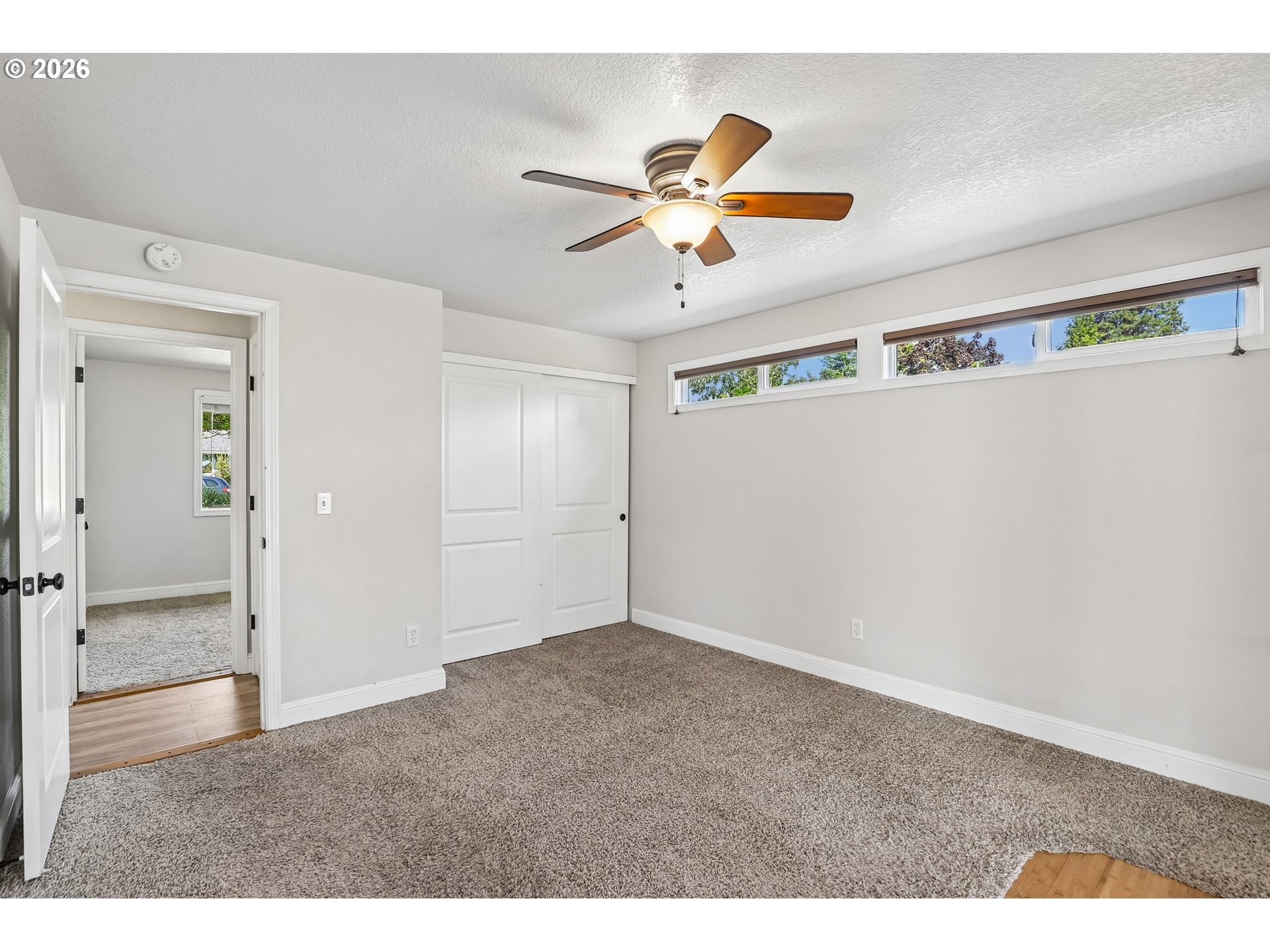 546 Se Paropa Pl Property Photo 17