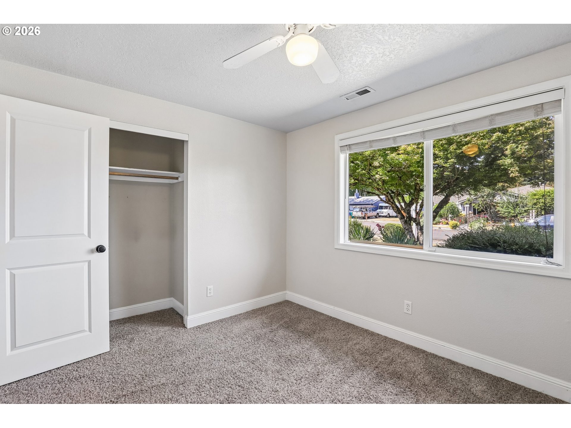 546 Se Paropa Pl Property Photo 20