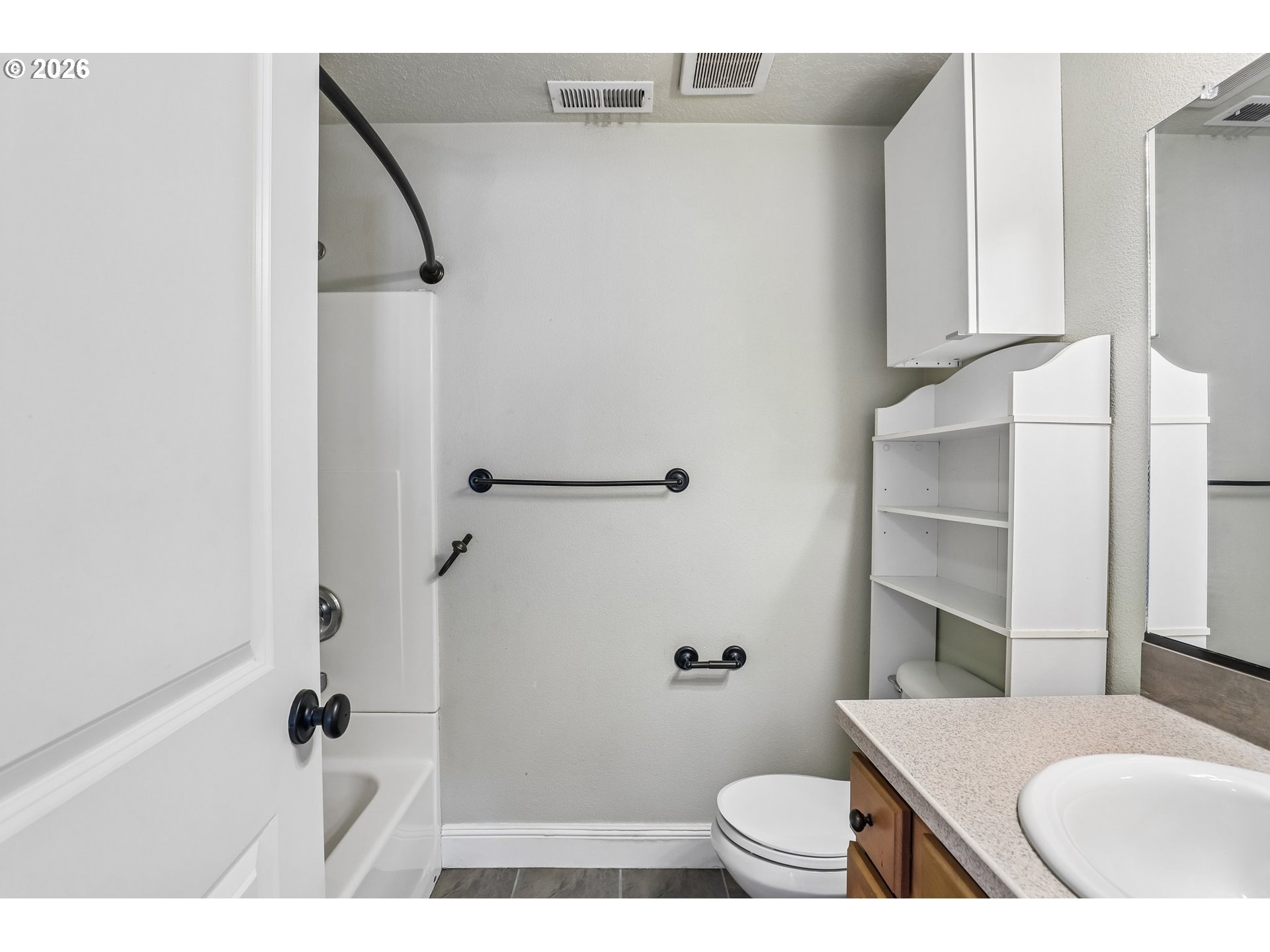 546 Se Paropa Pl Property Photo 21