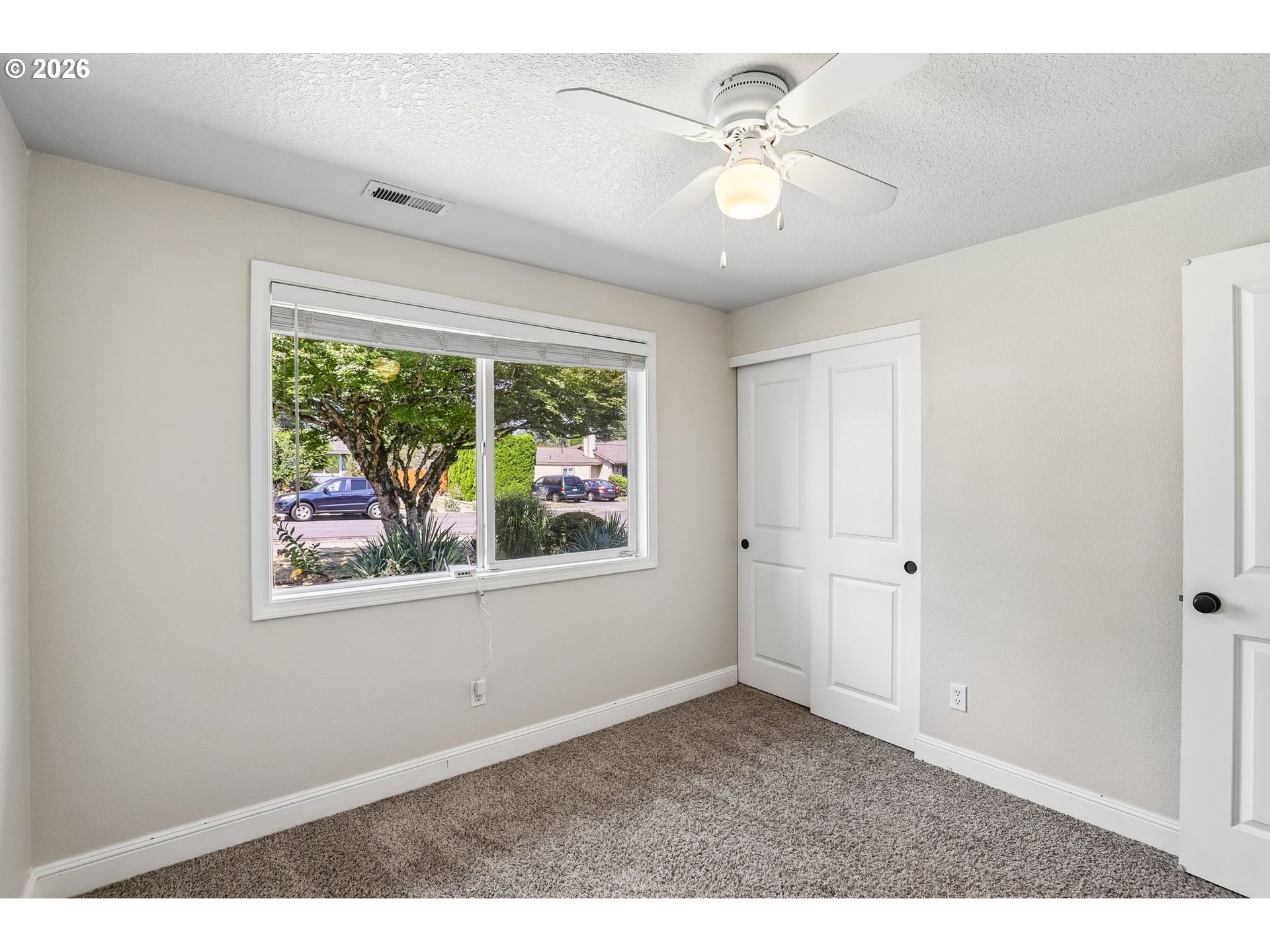 546 Se Paropa Pl Property Photo 23