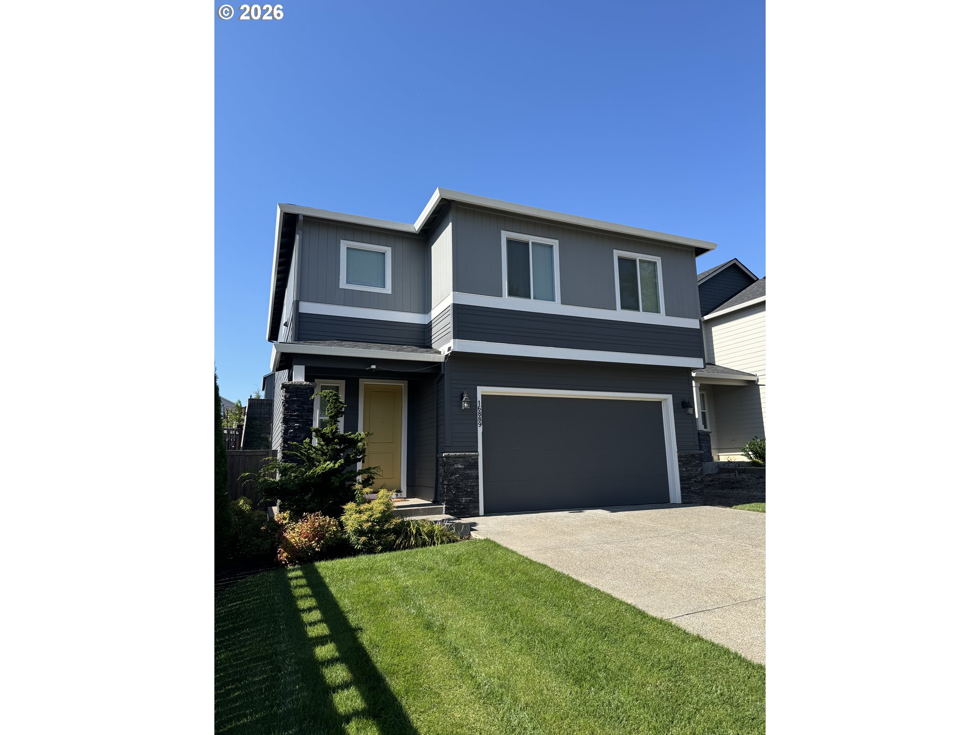 16889 Se Mist Layer Loop Property Photo 1