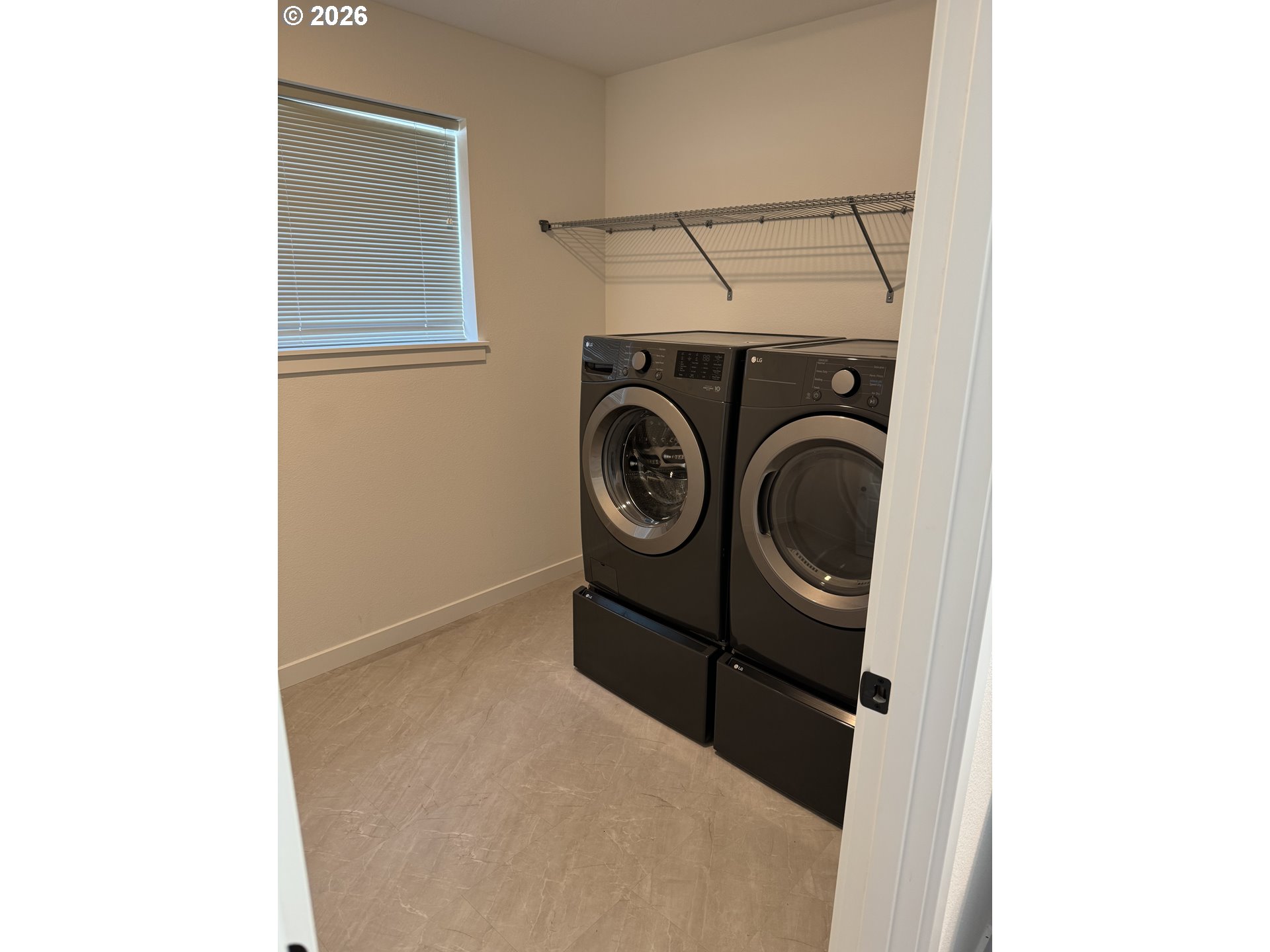 16889 Se Mist Layer Loop Property Photo 7