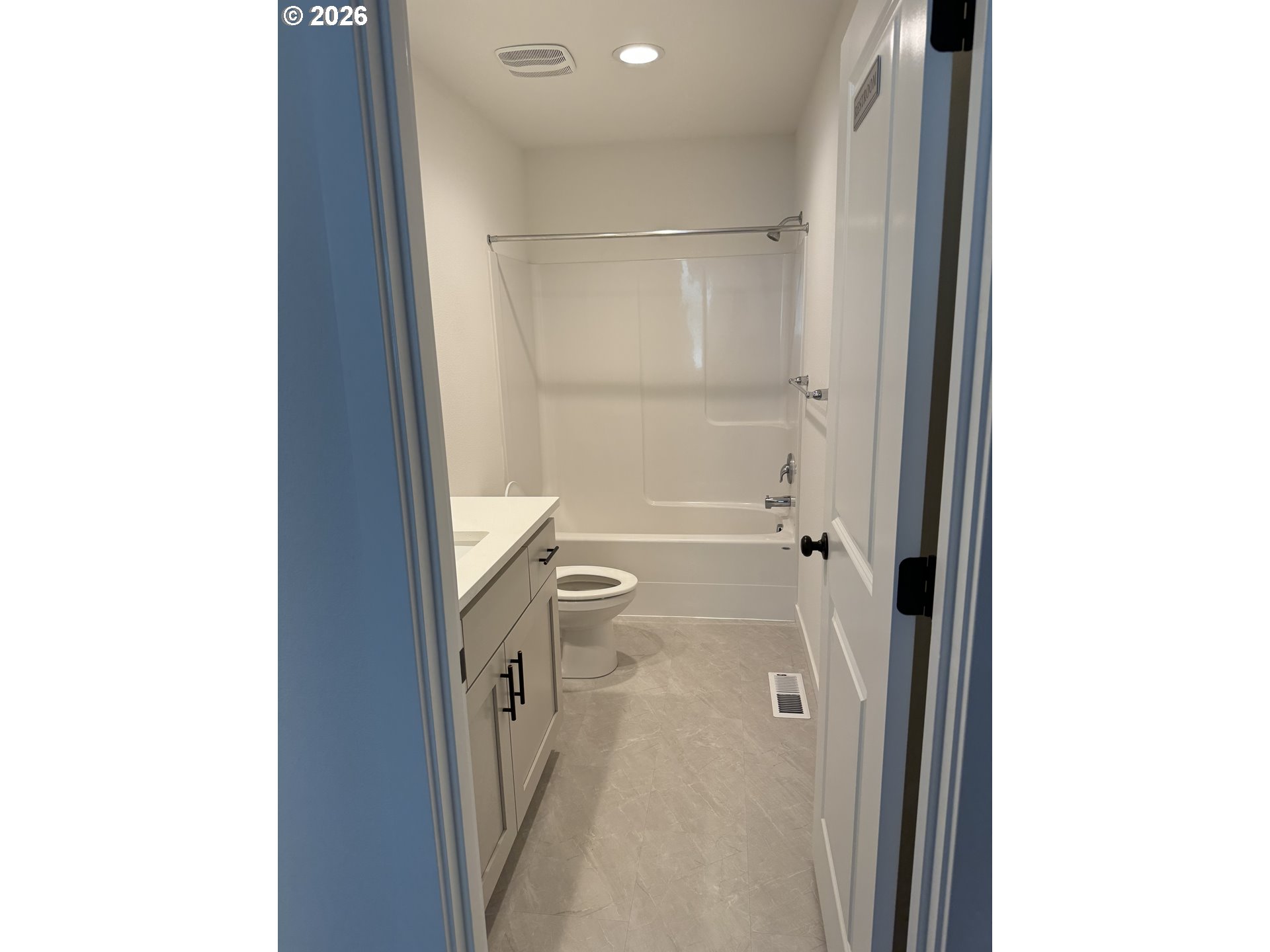 16889 Se Mist Layer Loop Property Photo 13