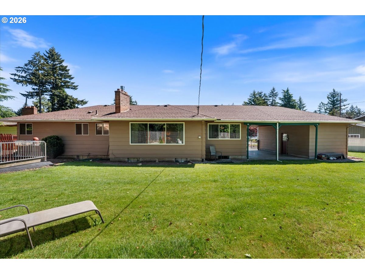 10910 Se Pardee St Property Photo 6