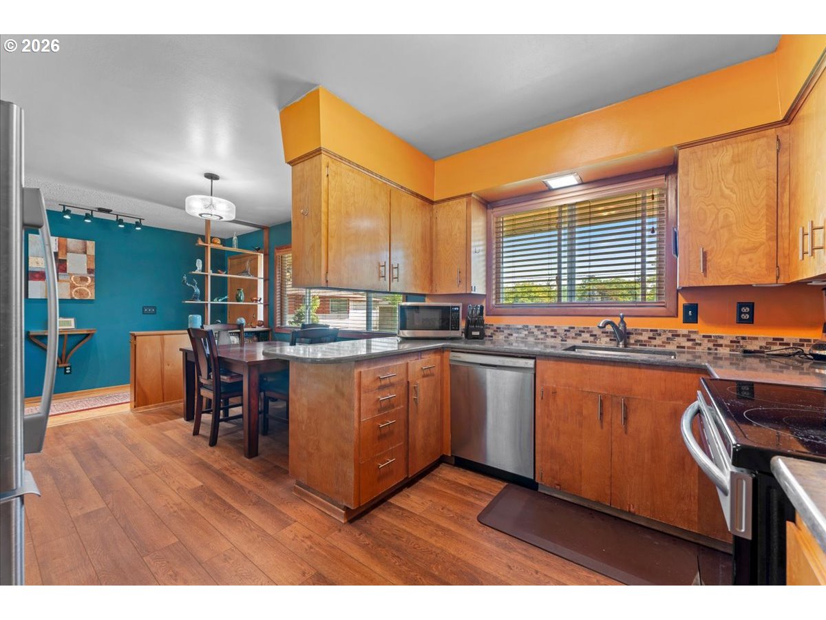 10910 Se Pardee St Property Photo 10