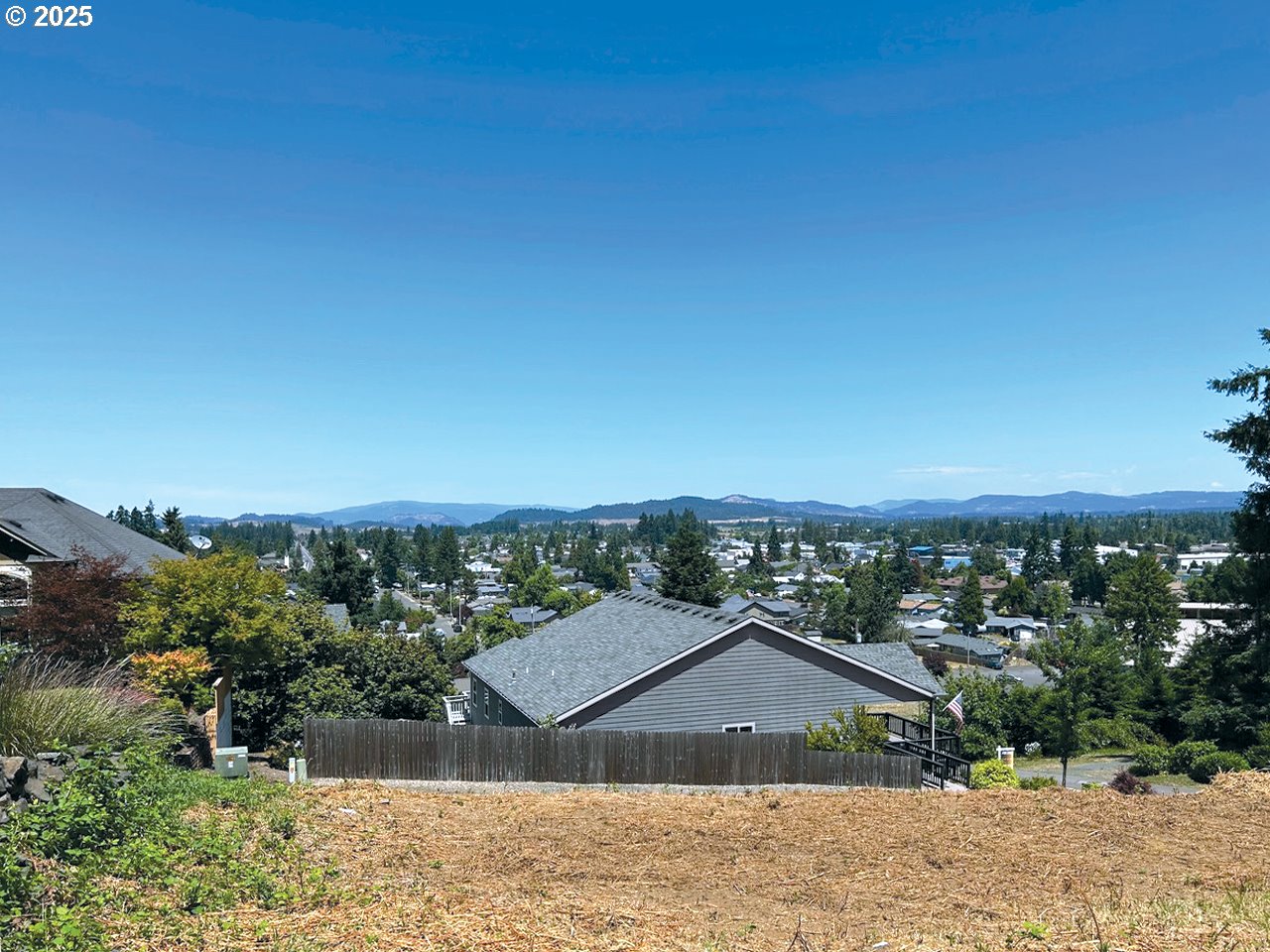 755 Holbrook Property Photo 1