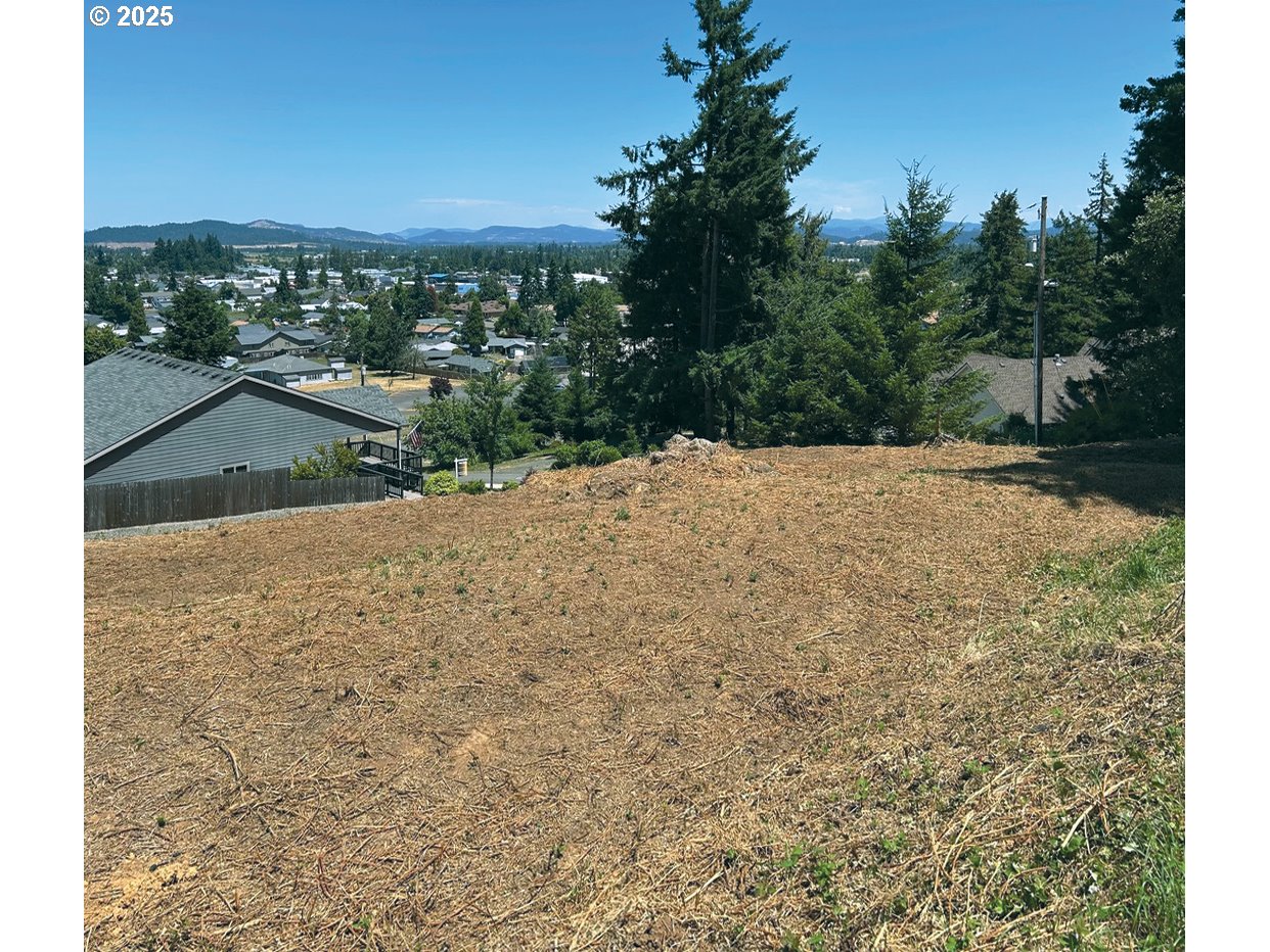 755 Holbrook Property Photo 2