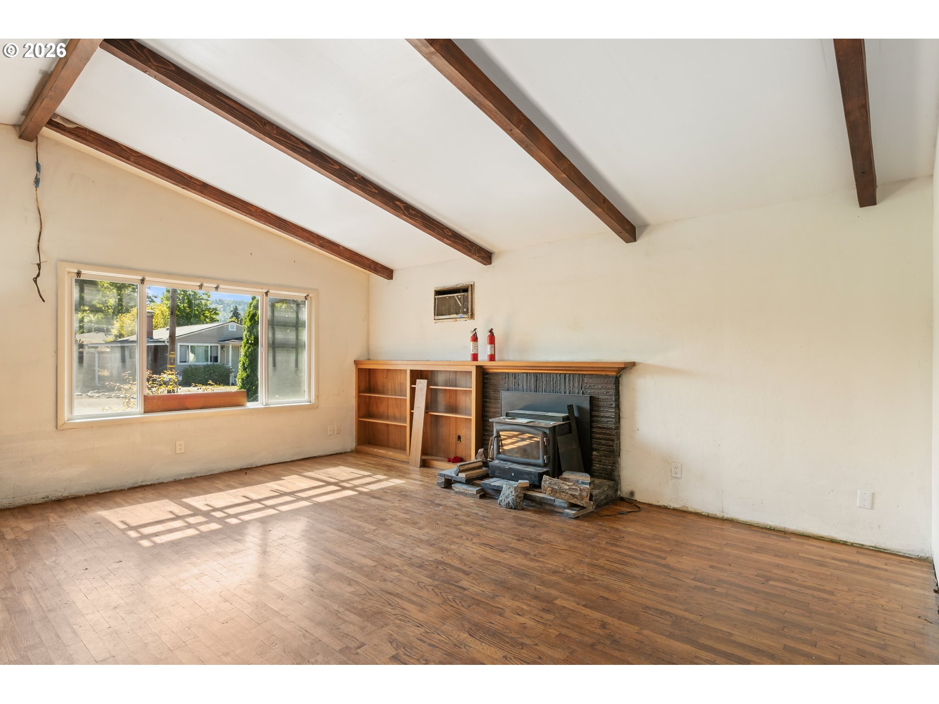 324 W Berdine St Property Photo 7