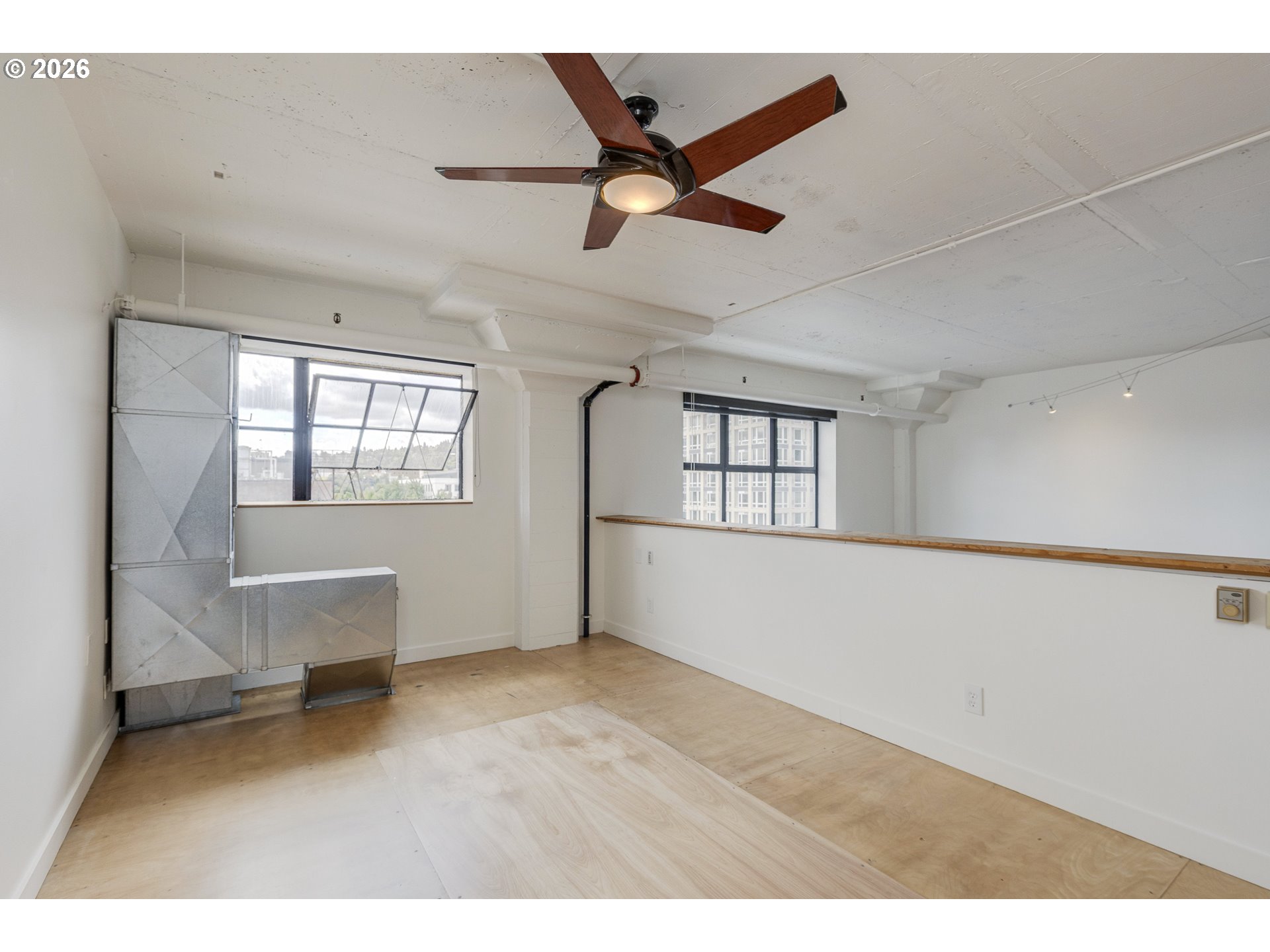 1314 Nw Irving St 605 Property Photo 16