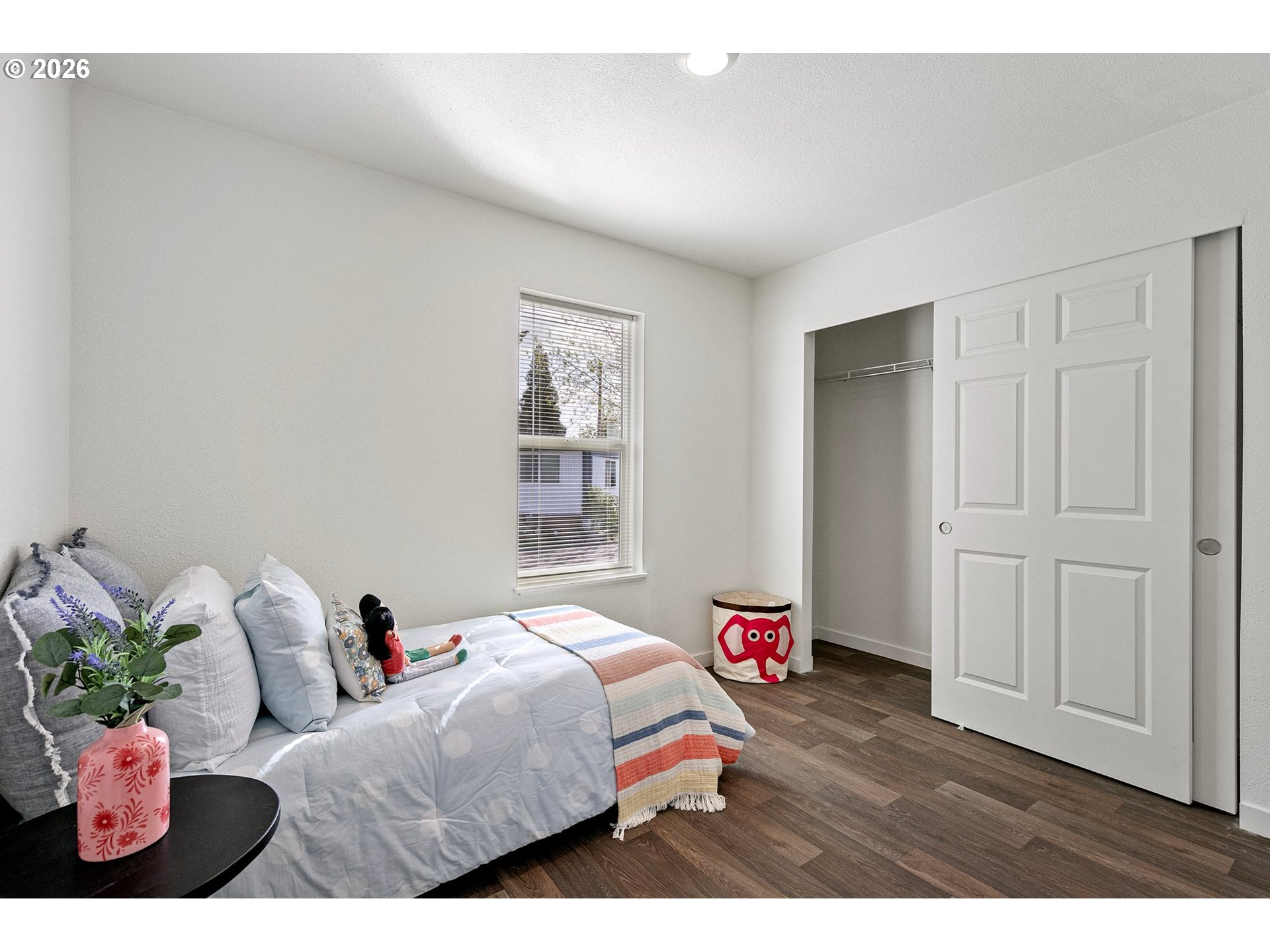 1085 W 1st Ave J Property Photo 13