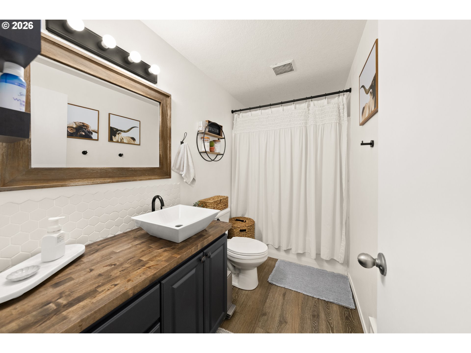 560 Hagle Ln Property Photo 16
