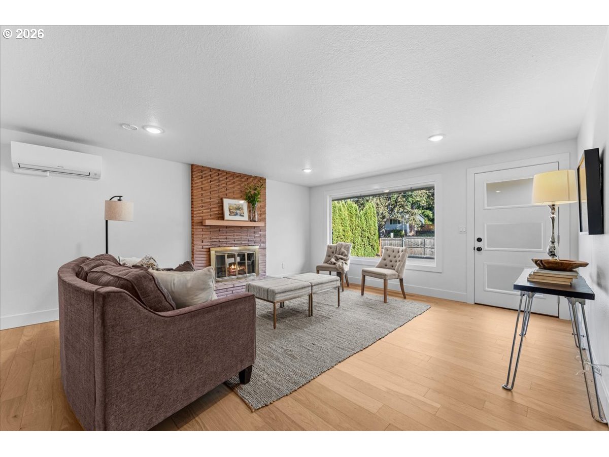17055 Se Webster Rd Property Photo 10
