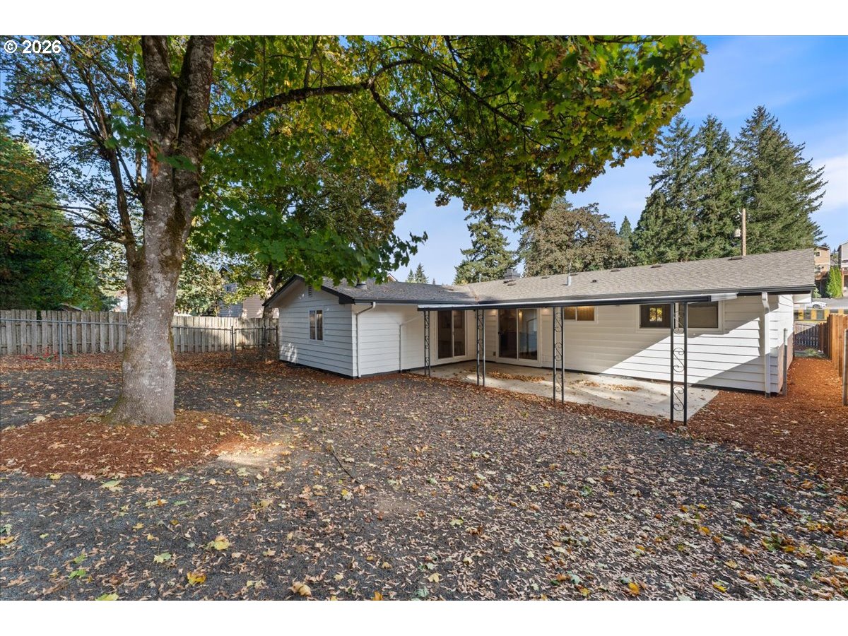17055 Se Webster Rd Property Photo 41